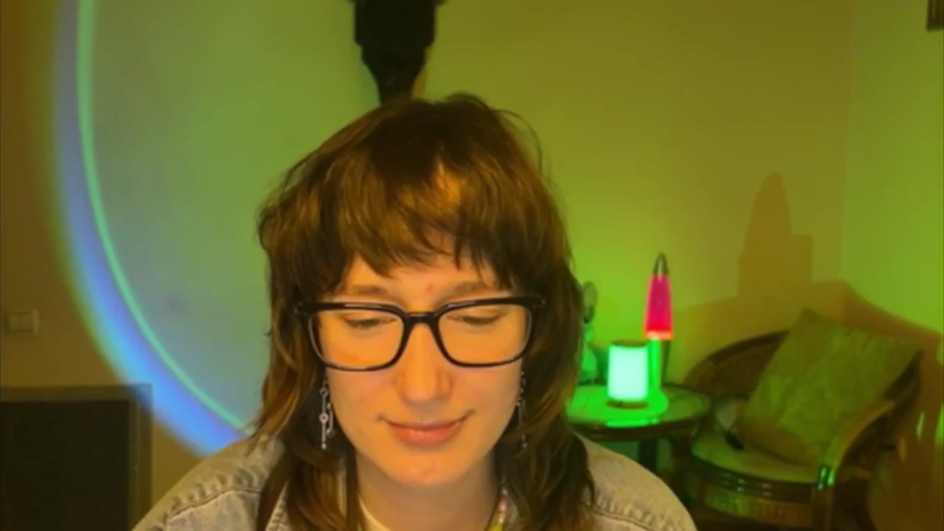 Gallery image thumbnail from LoooneyTunes's myfreecams stream on, 04/22/2025, 18:16 image 12 of 20