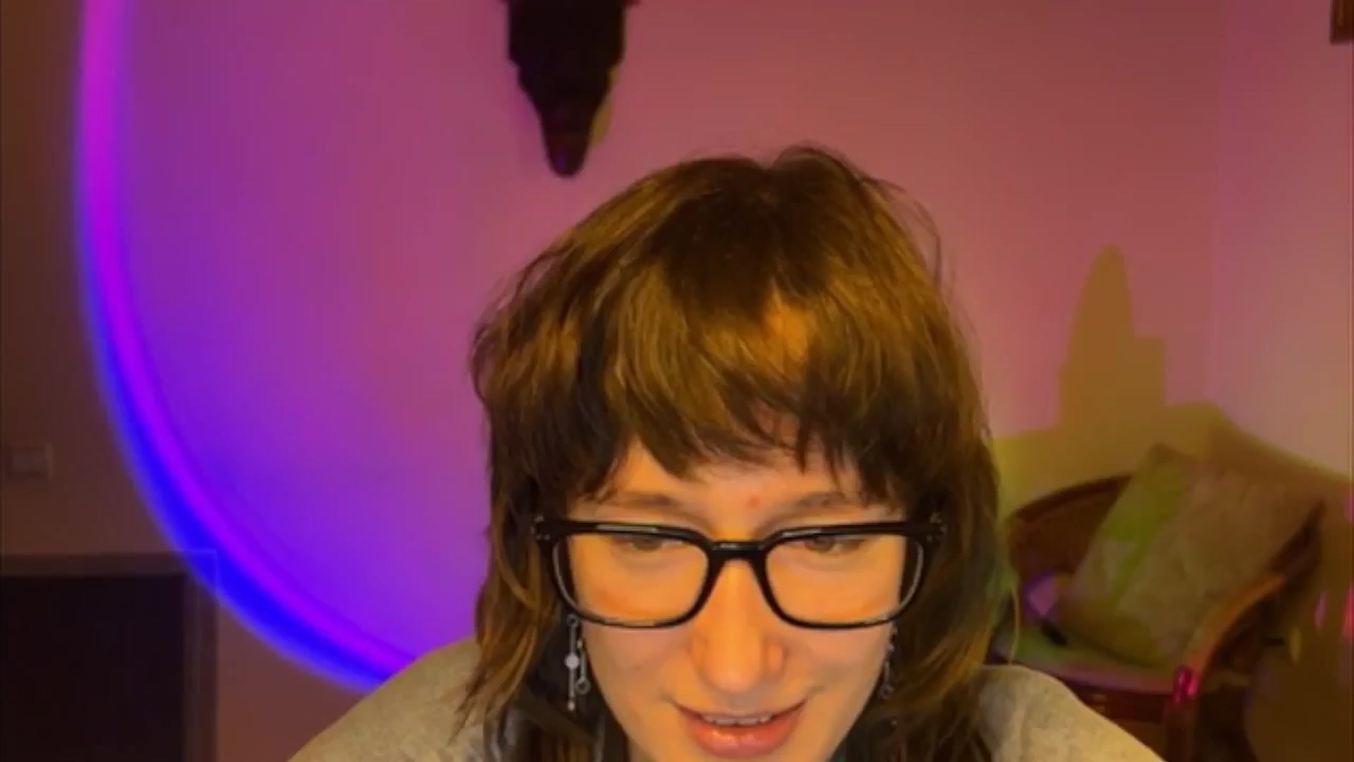 Gallery image thumbnail from LoooneyTunes's myfreecams stream on, 04/22/2025, 18:16 image 8 of 20