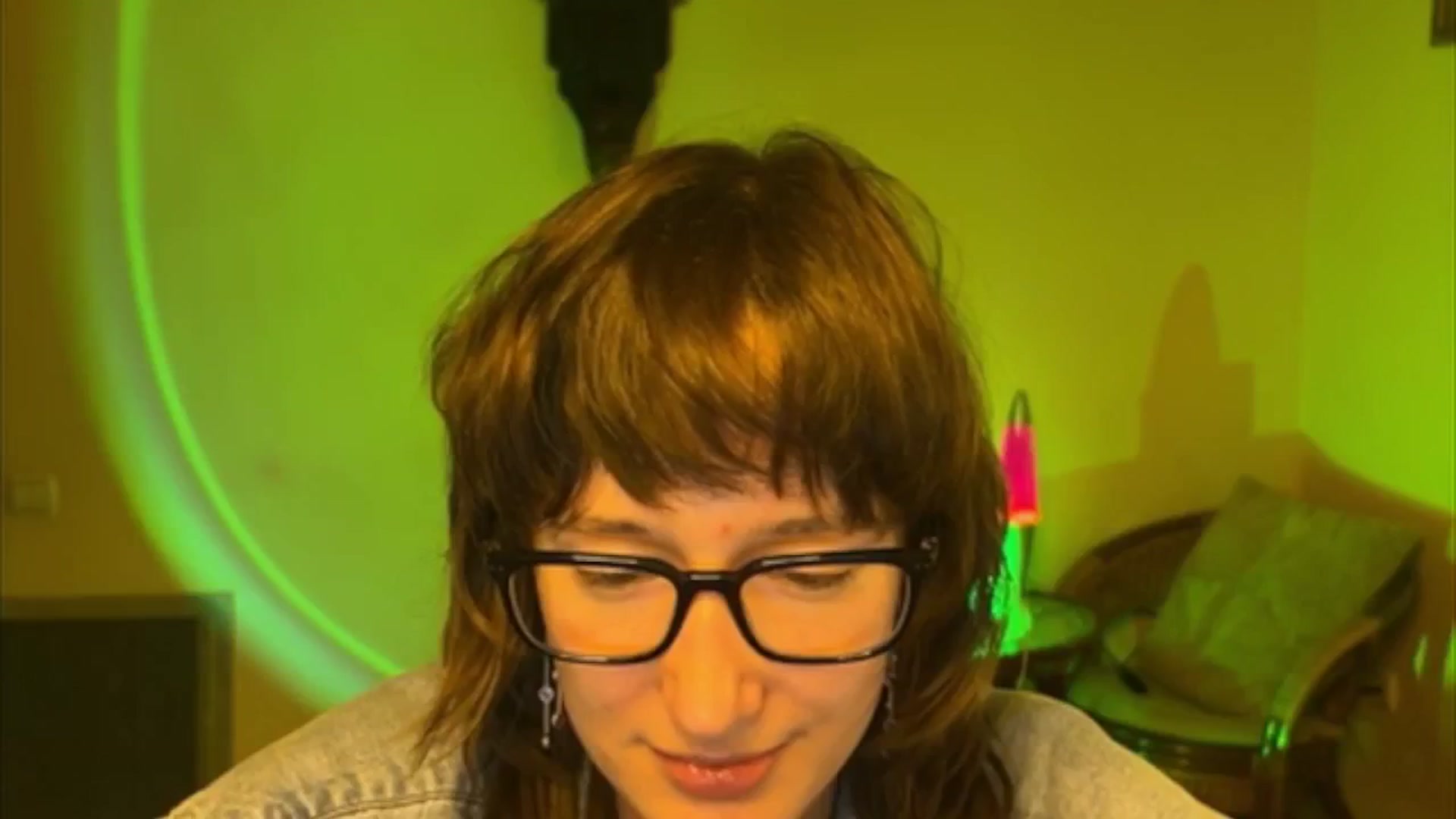 Gallery image thumbnail from LoooneyTunes's myfreecams stream on, 04/22/2025, 18:16 image 7 of 20