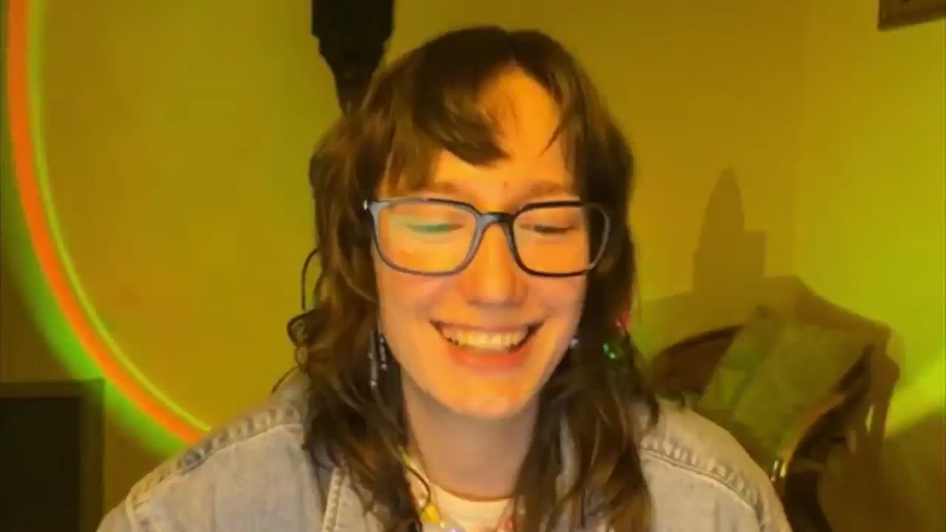 Gallery image thumbnail from LoooneyTunes's myfreecams stream on, 04/22/2025, 19:09 image 8 of 20