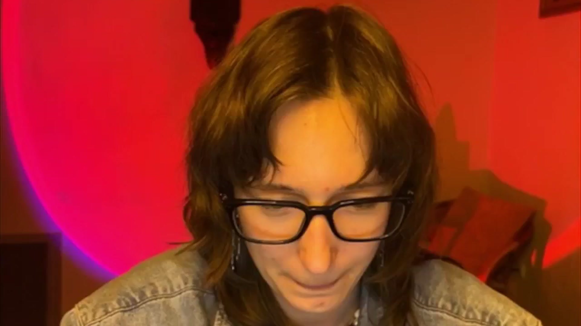 Gallery image thumbnail from LoooneyTunes's myfreecams stream on, 04/22/2025, 20:21 image 10 of 20