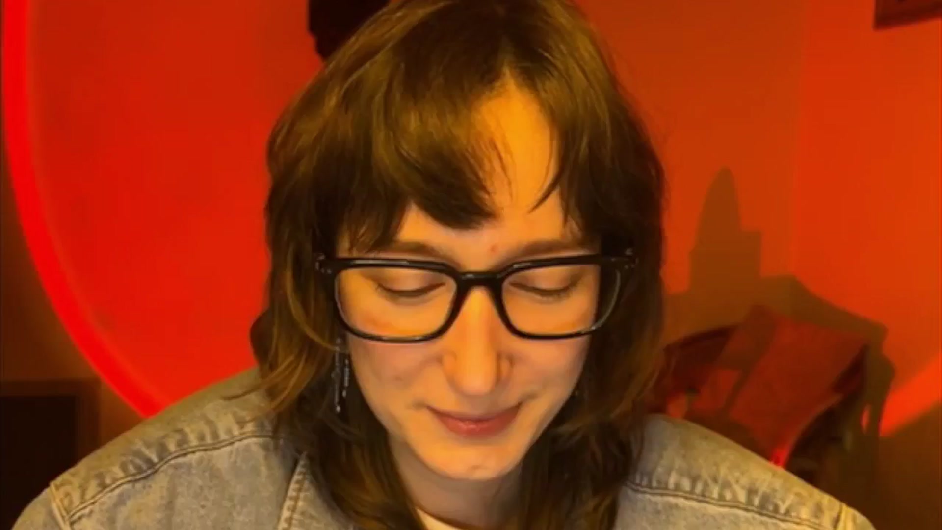 Gallery image thumbnail from LoooneyTunes's myfreecams stream on, 04/22/2025, 20:21 image 2 of 20