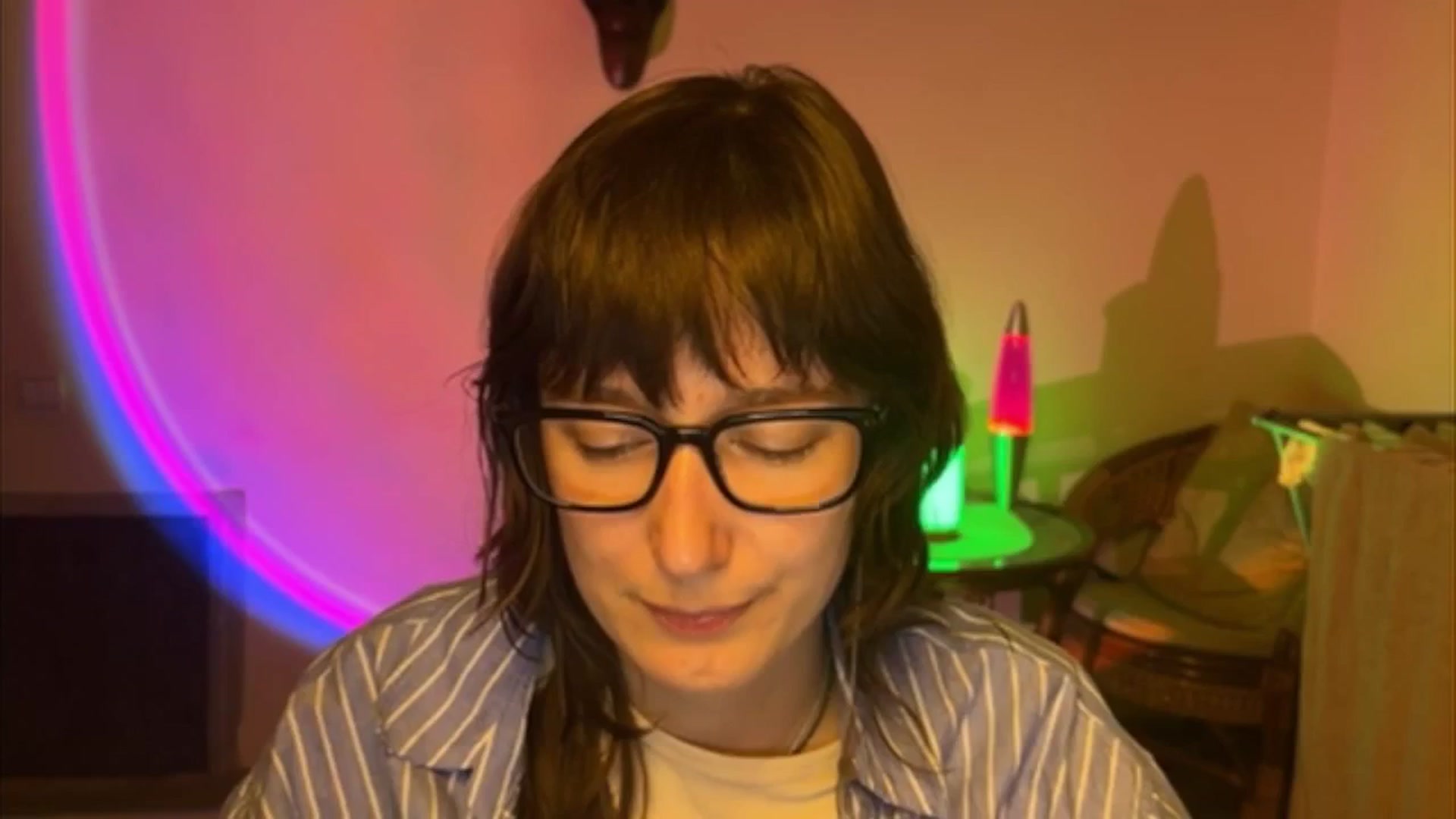 Gallery image thumbnail from LoooneyTunes's myfreecams stream on, 04/24/2025, 19:12 image 6 of 20