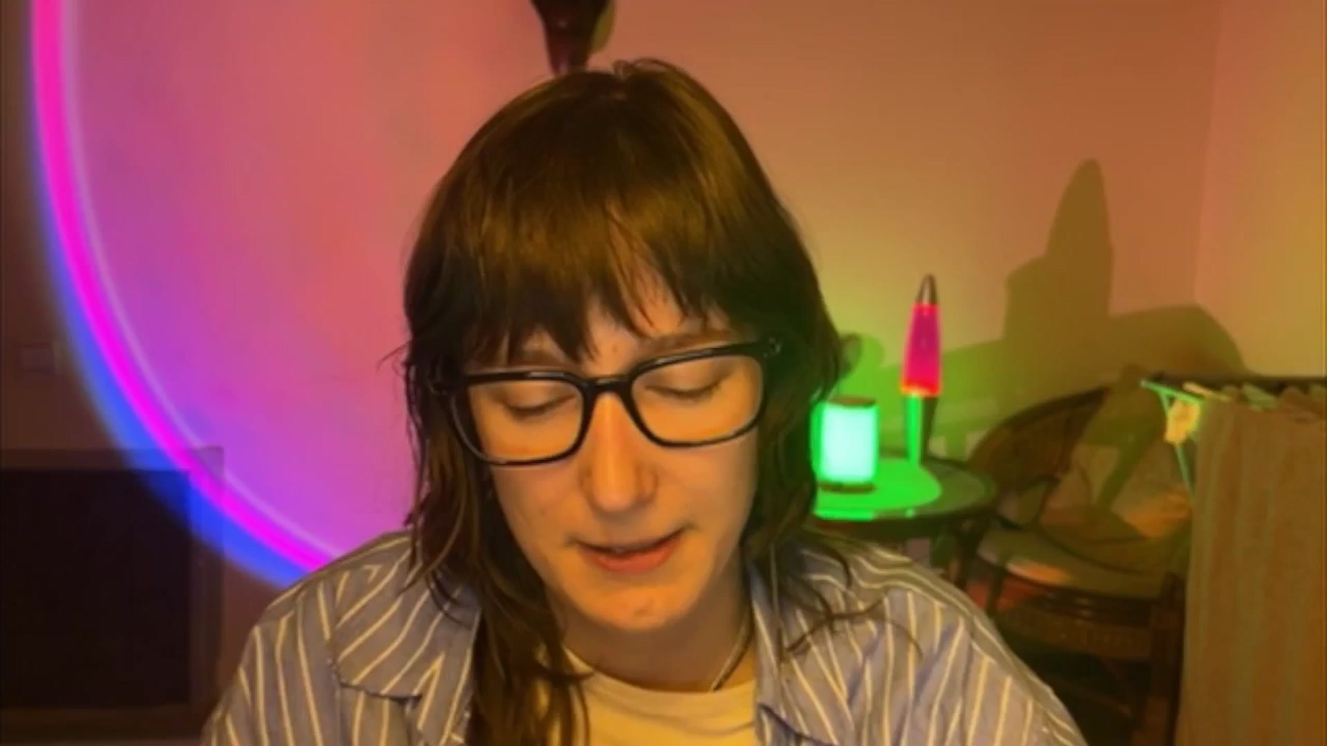 Gallery image thumbnail from LoooneyTunes's myfreecams stream on, 04/24/2025, 19:12 image 5 of 20