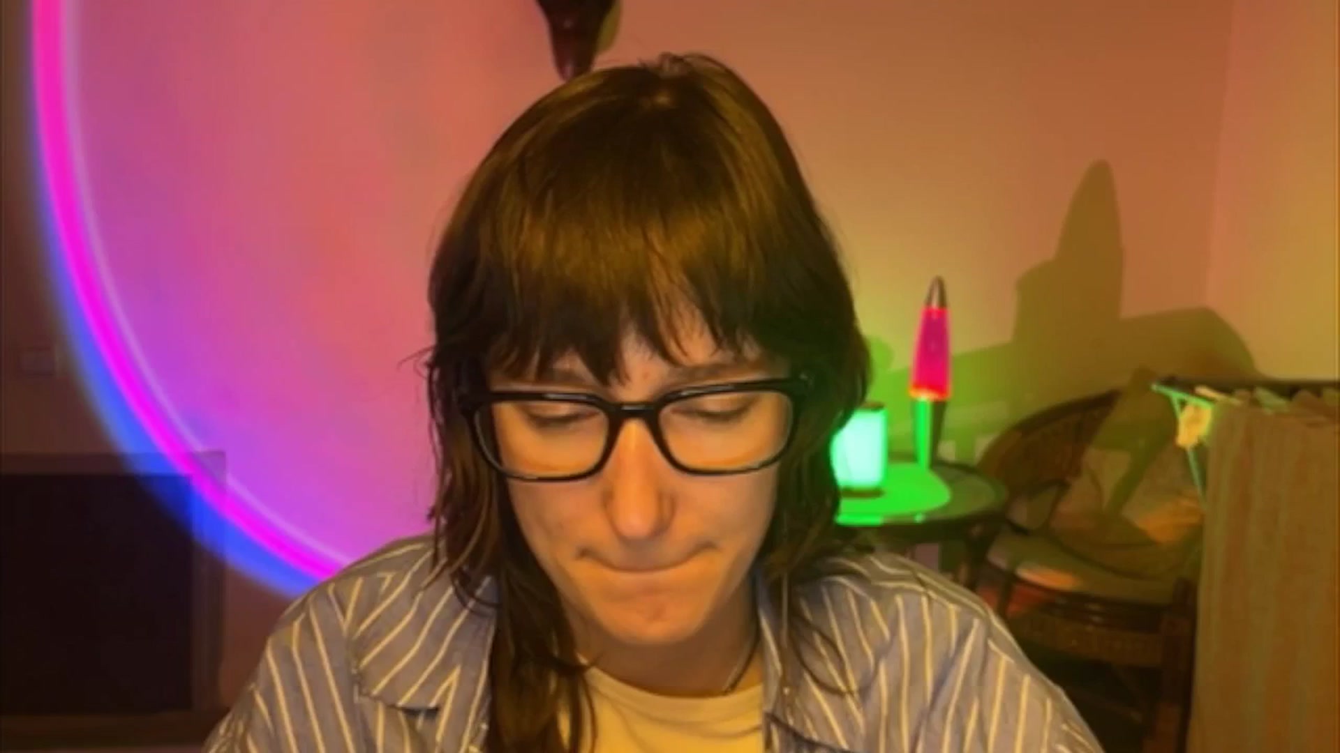 Gallery image thumbnail from LoooneyTunes's myfreecams stream on, 04/24/2025, 19:12 image 7 of 20