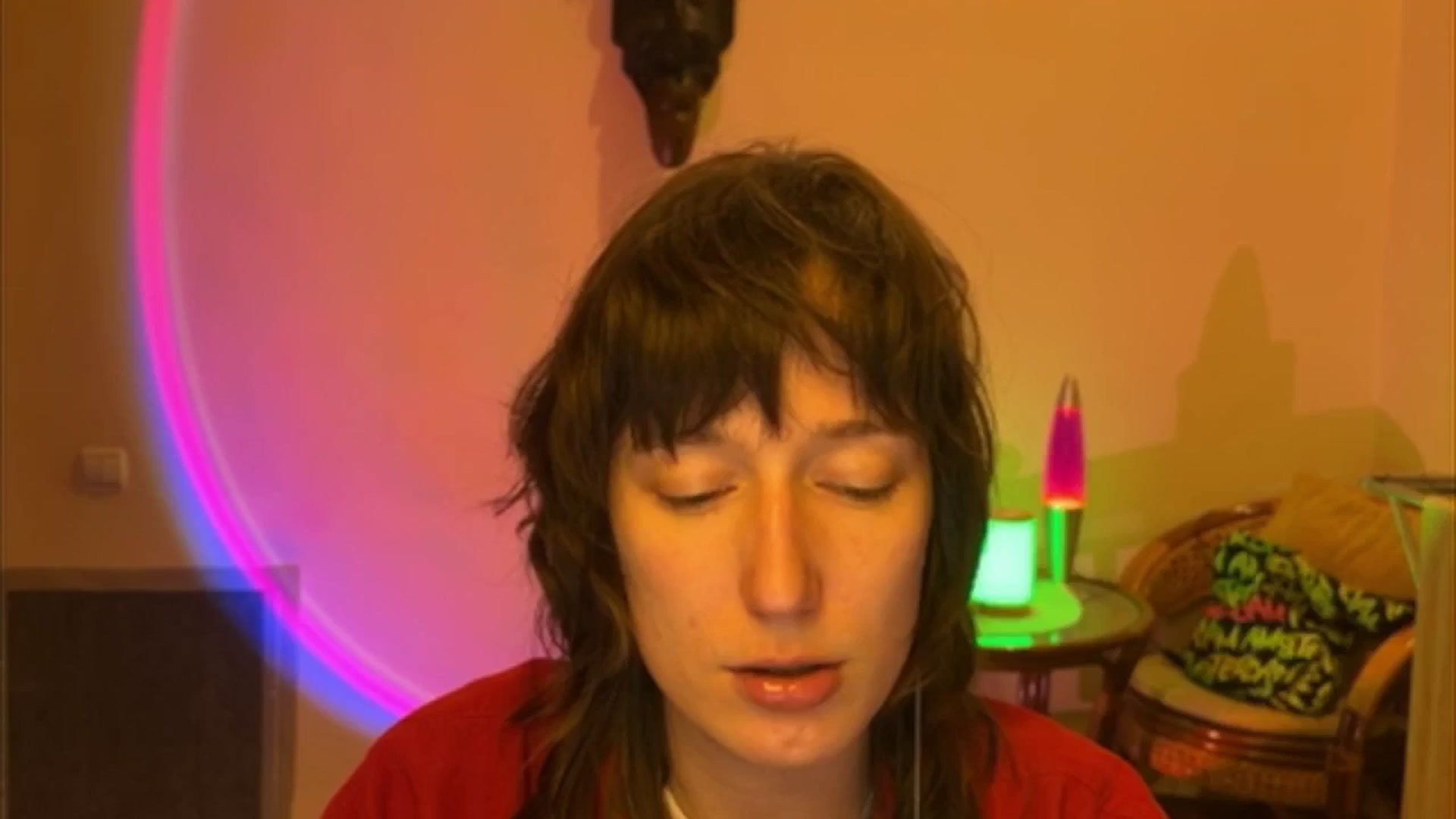 Gallery image thumbnail from LoooneyTunes's myfreecams stream on, 04/26/2025, 19:18 image 6 of 20