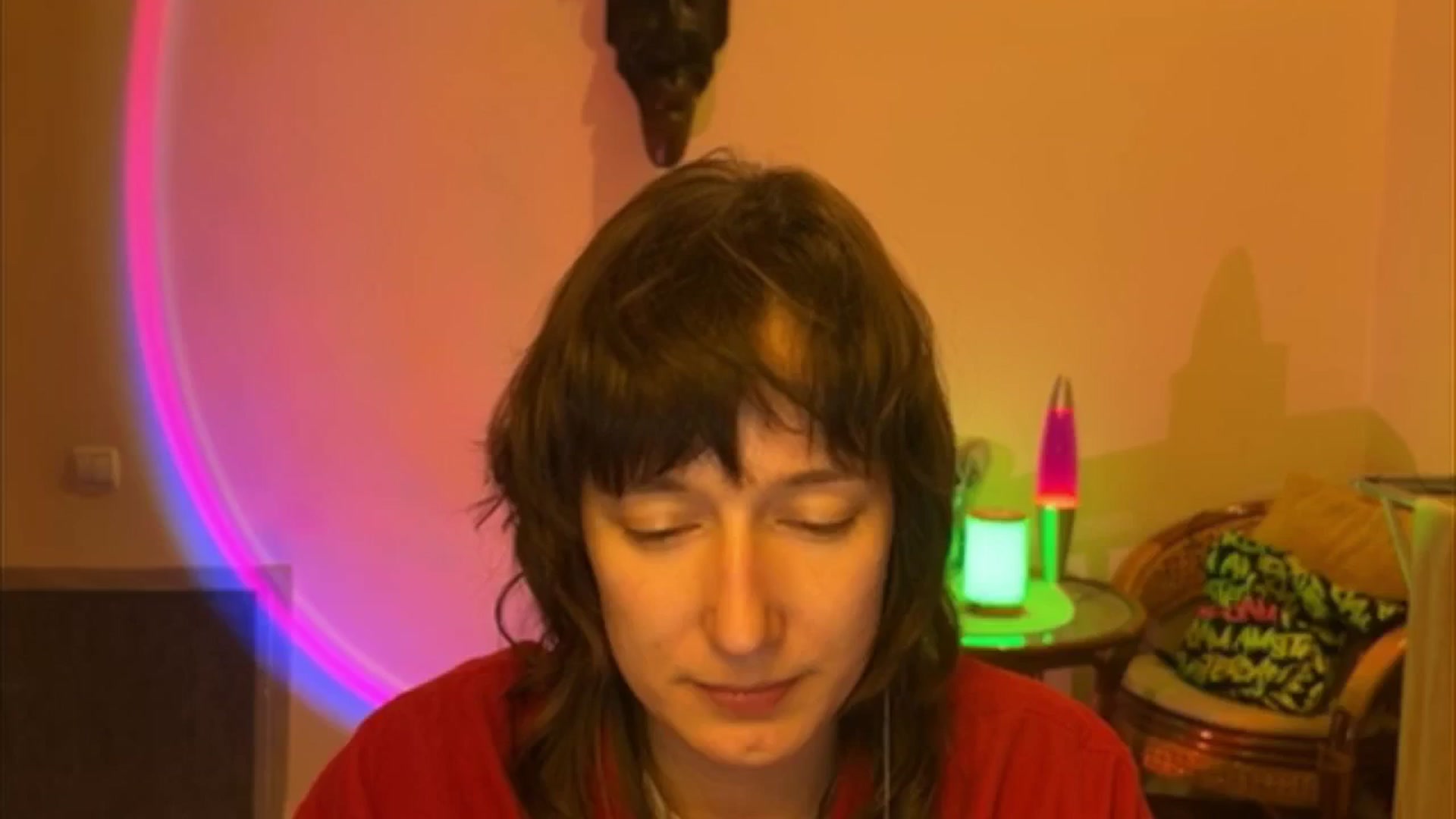 Gallery image thumbnail from LoooneyTunes's myfreecams stream on, 04/26/2025, 19:18 image 19 of 20