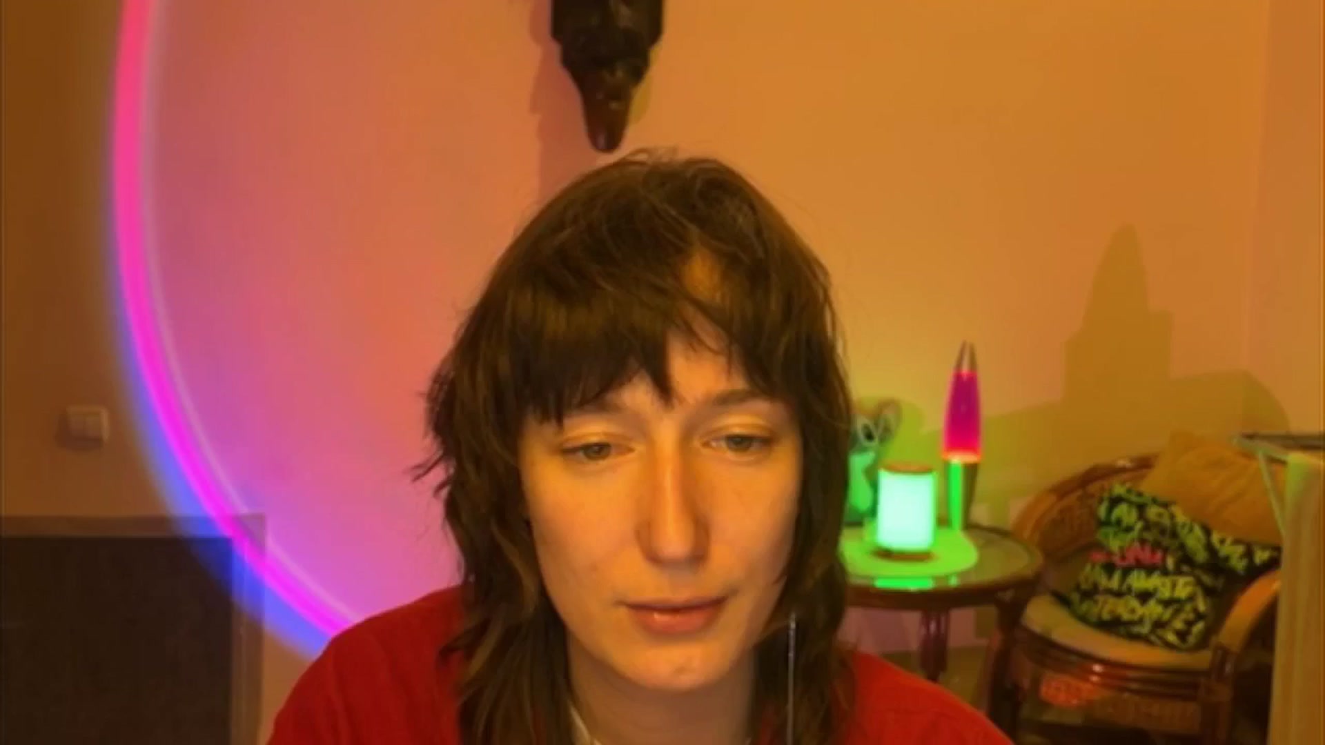 Gallery image thumbnail from LoooneyTunes's myfreecams stream on, 04/26/2025, 19:18 image 15 of 20