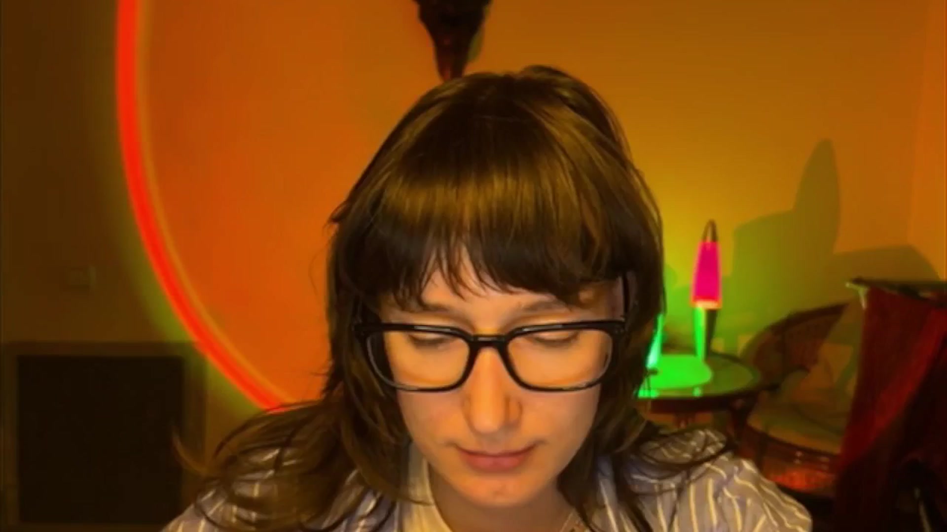 Gallery image thumbnail from LoooneyTunes's myfreecams stream on, 04/29/2025, 20:00 image 16 of 20