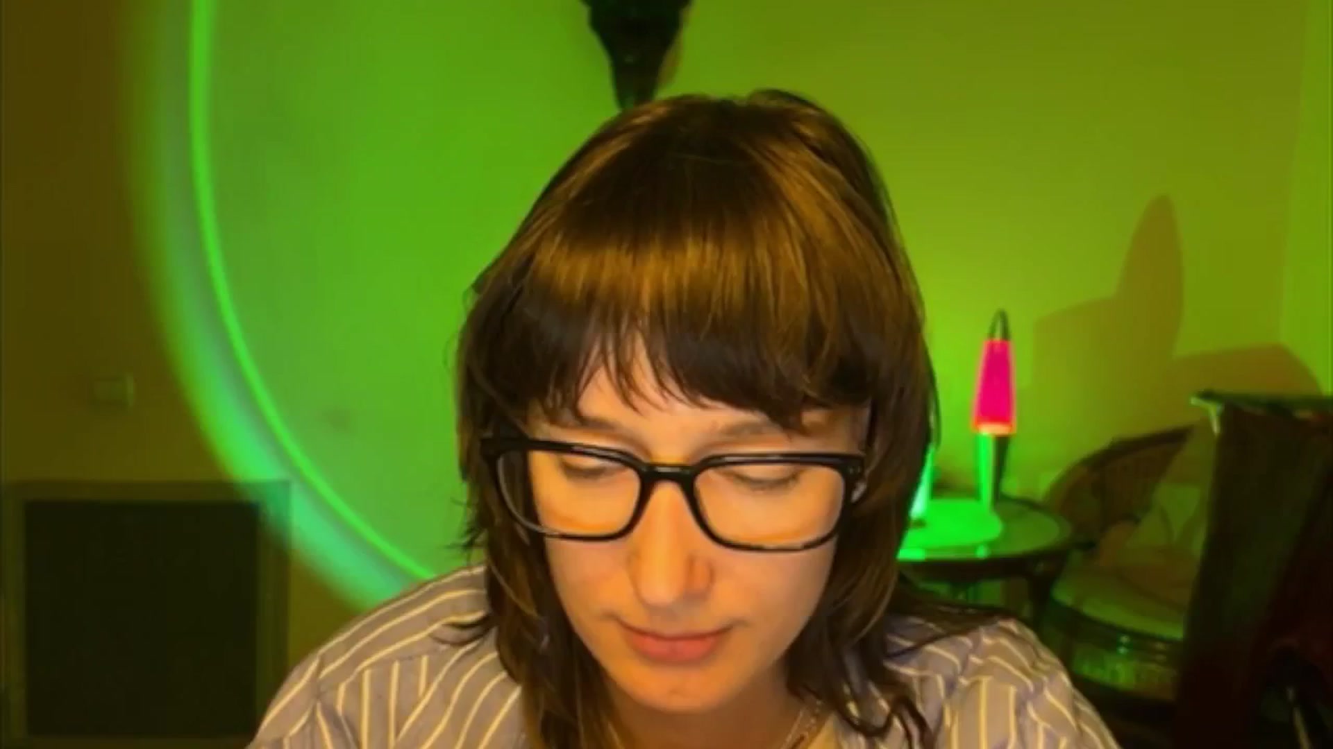 Gallery image thumbnail from LoooneyTunes's myfreecams stream on, 04/29/2025, 20:00 image 11 of 20