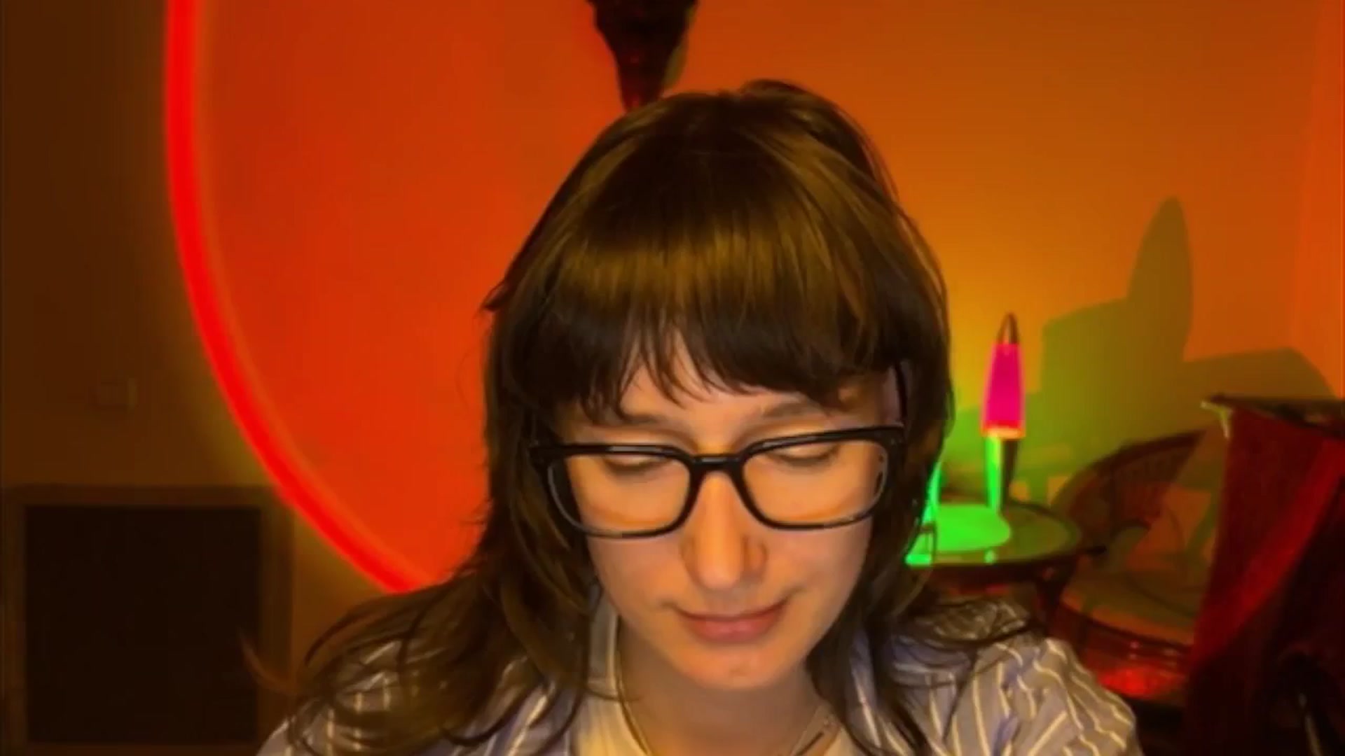 Gallery image thumbnail from LoooneyTunes's myfreecams stream on, 04/29/2025, 20:00 image 18 of 20