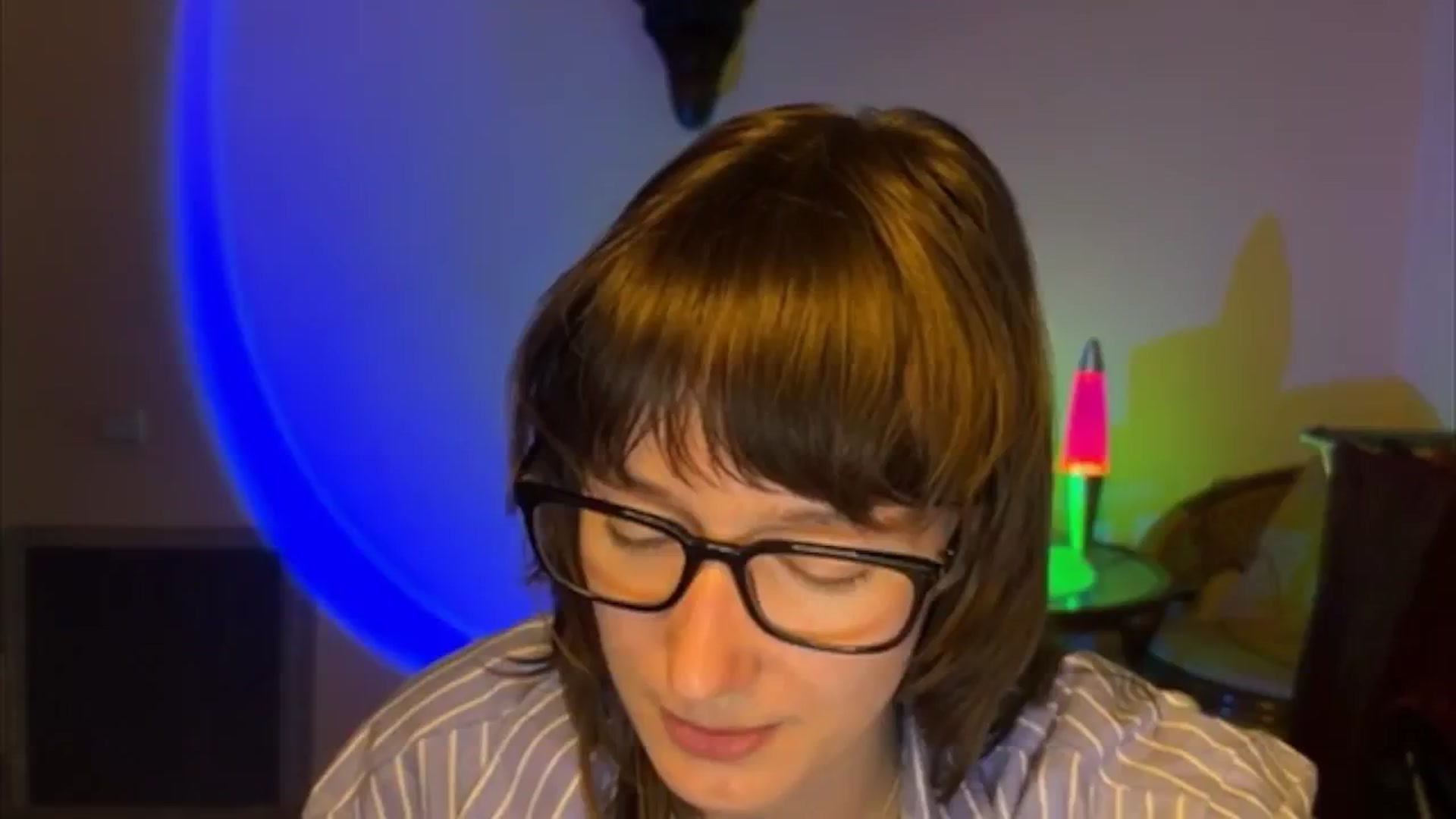 Gallery image thumbnail from LoooneyTunes's myfreecams stream on, 04/29/2025, 20:00 image 4 of 20