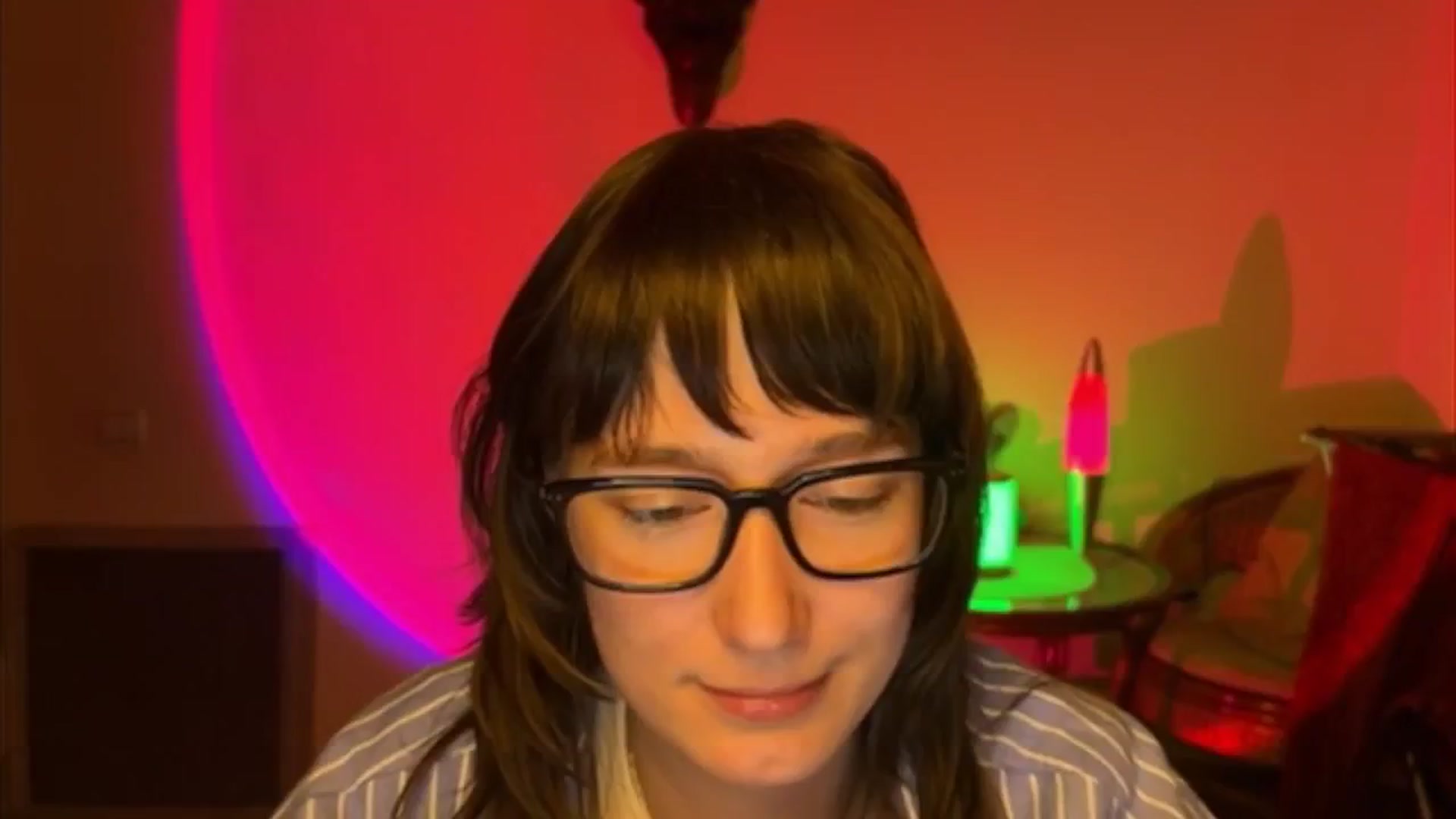 Gallery image thumbnail from LoooneyTunes's myfreecams stream on, 04/29/2025, 21:30 image 9 of 20