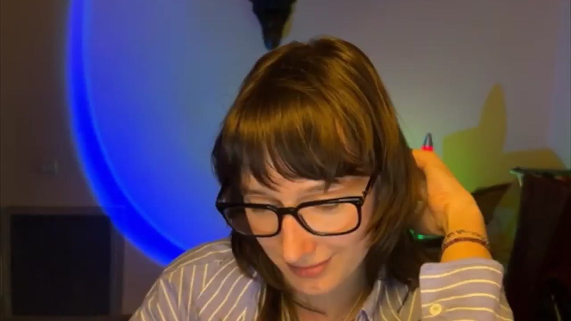 Gallery image thumbnail from LoooneyTunes's myfreecams stream on, 04/29/2025, 21:30 image 2 of 20