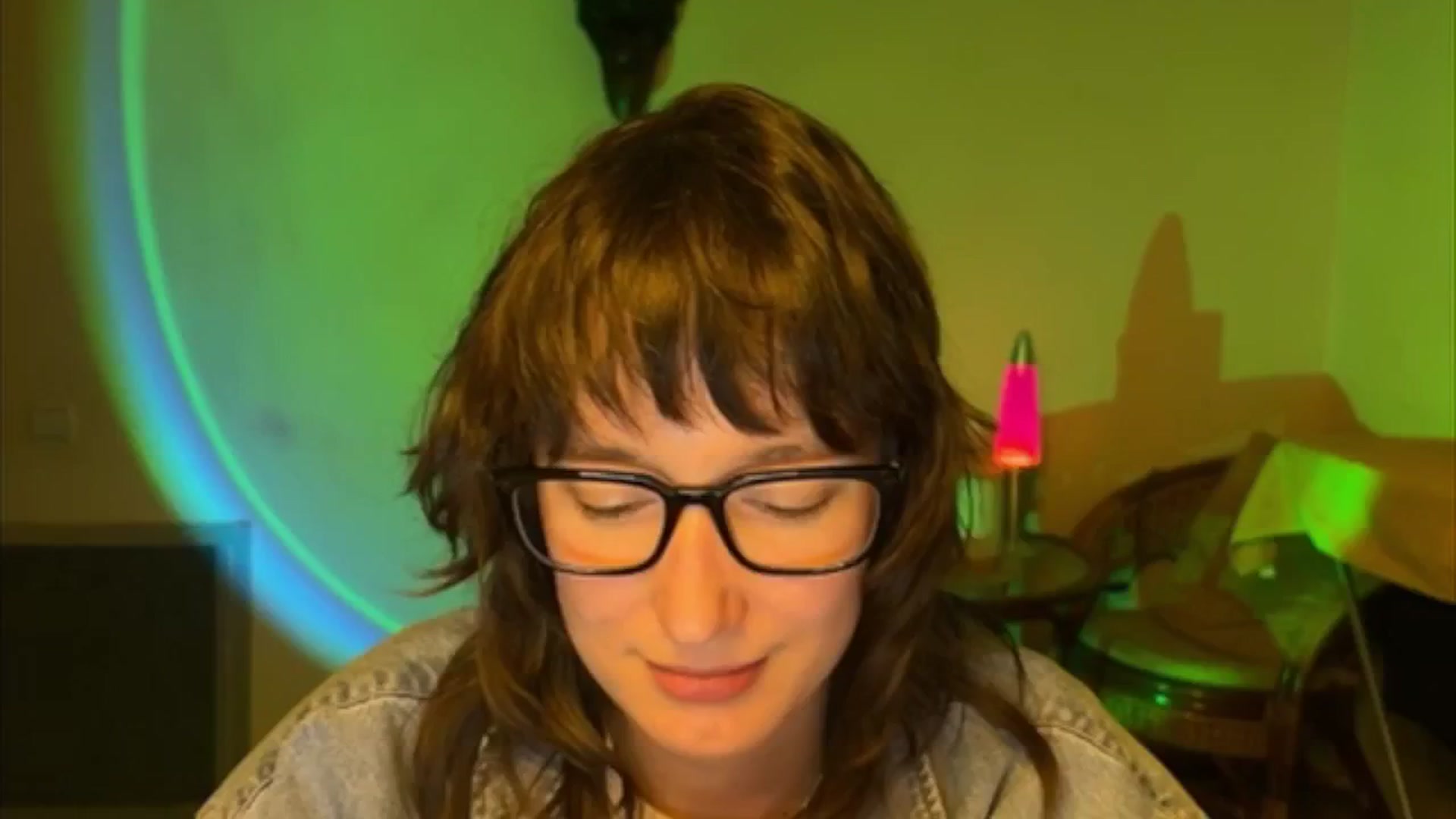 Gallery image thumbnail from LoooneyTunes's myfreecams stream on, 04/30/2025, 20:41 image 15 of 20