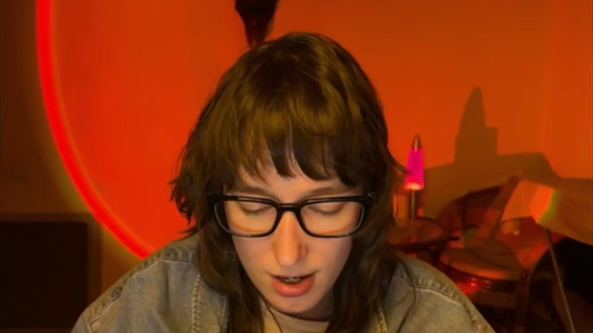 Gallery image thumbnail from LoooneyTunes's myfreecams stream on, 04/30/2025, 20:41 image 17 of 20