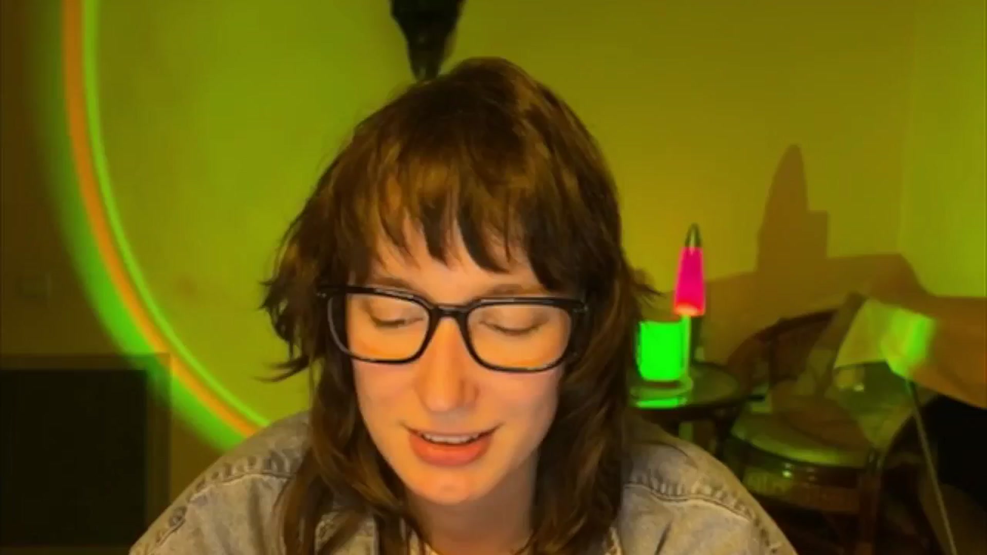 Gallery image thumbnail from LoooneyTunes's myfreecams stream on, 04/30/2025, 20:41 image 8 of 20