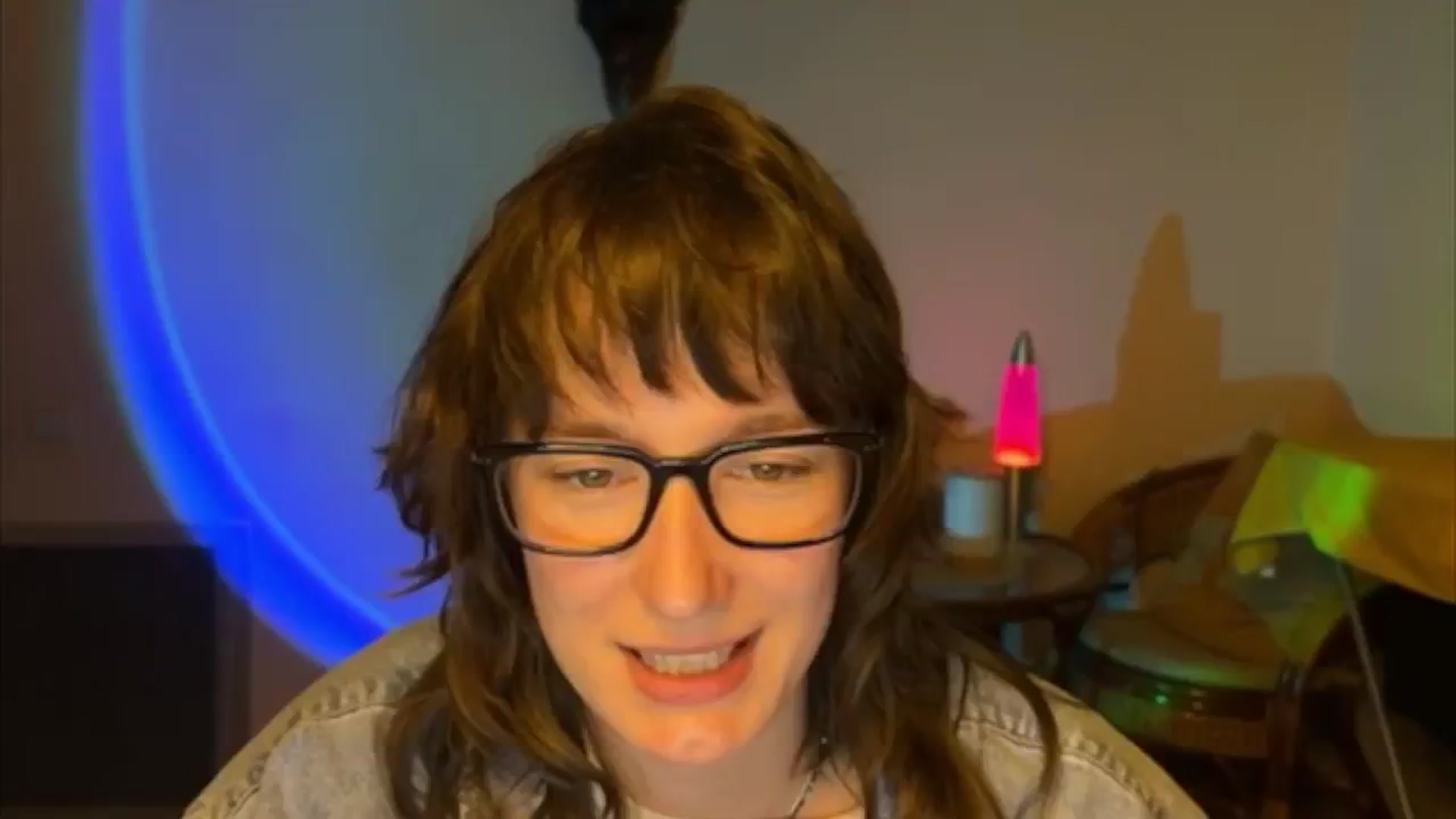 Gallery image thumbnail from LoooneyTunes's myfreecams stream on, 04/30/2025, 20:41 image 14 of 20