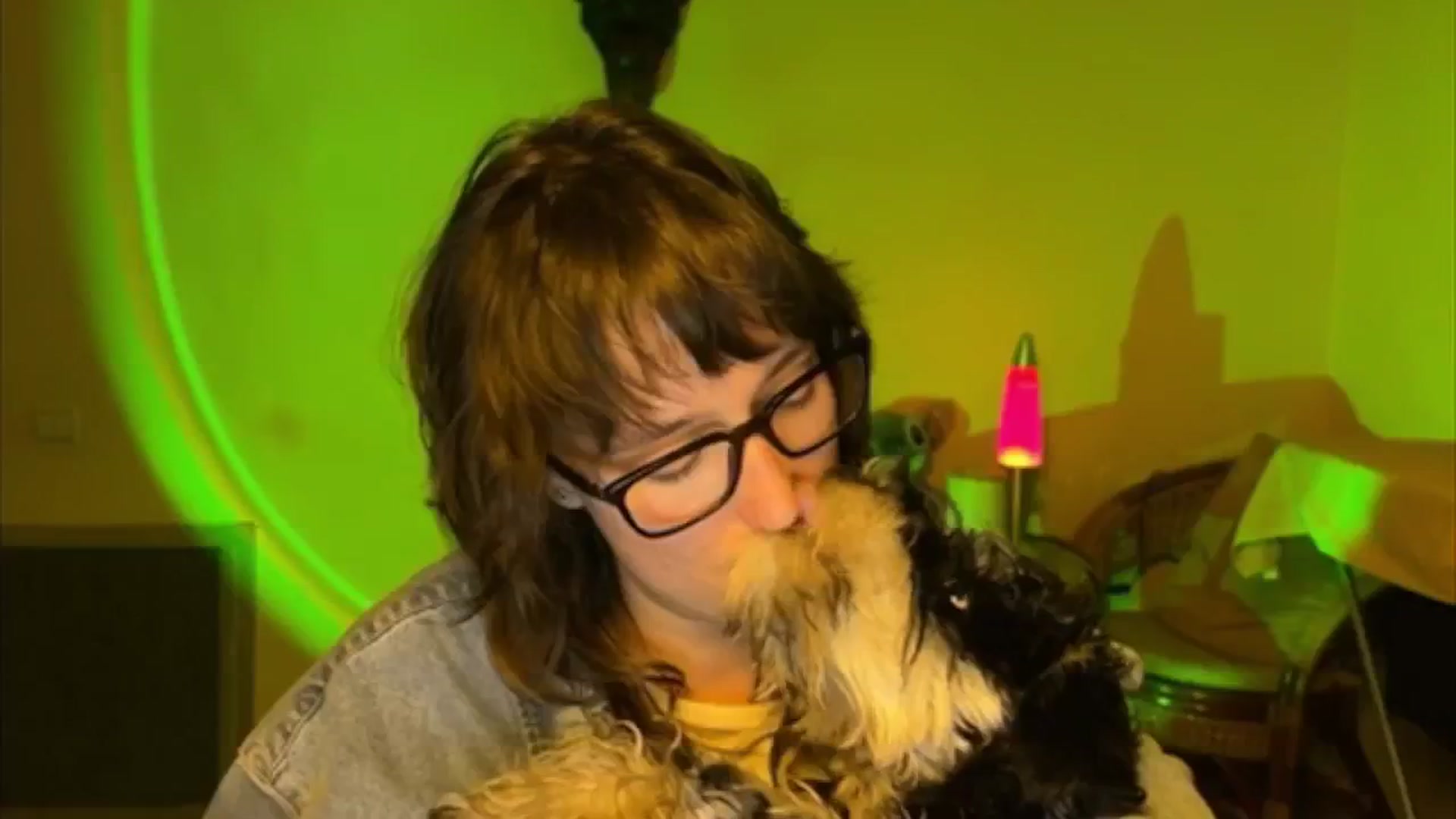 Gallery image thumbnail from LoooneyTunes's myfreecams stream on, 04/30/2025, 21:18 image 13 of 20