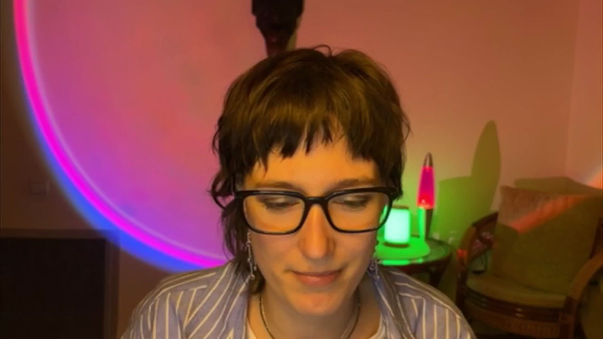 Gallery image thumbnail from LoooneyTunes's myfreecams stream on, 05/05/2025, 21:53 image 11 of 20
