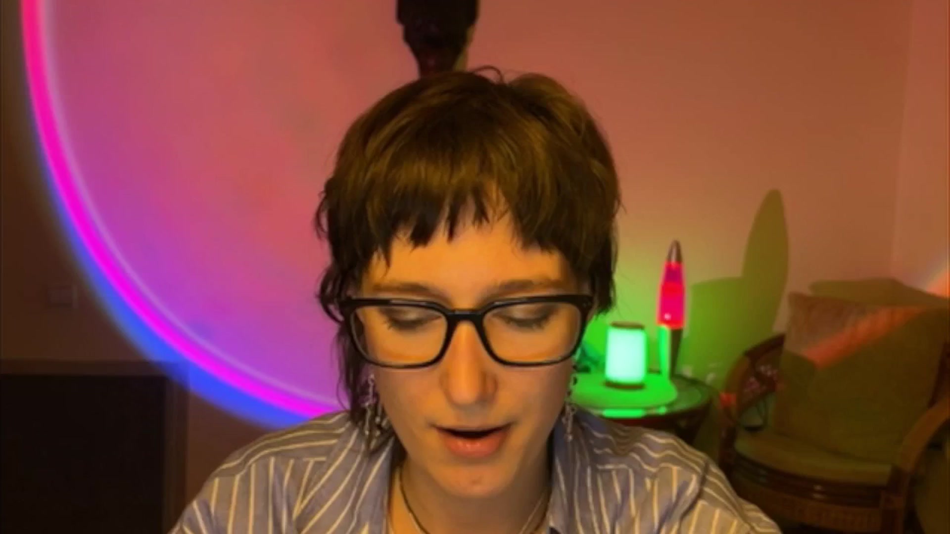 Gallery image thumbnail from LoooneyTunes's myfreecams stream on, 05/05/2025, 22:36 image 3 of 20