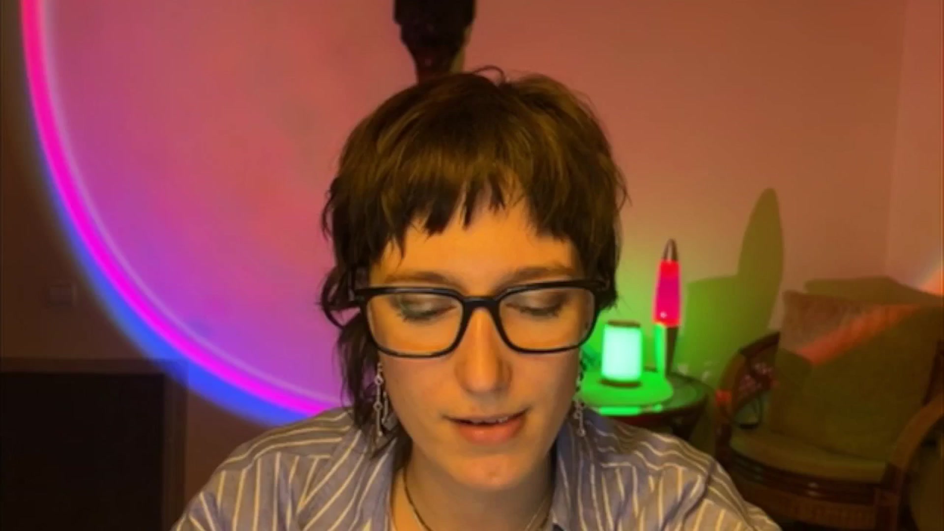 Gallery image thumbnail from LoooneyTunes's myfreecams stream on, 05/05/2025, 22:36 image 1 of 20