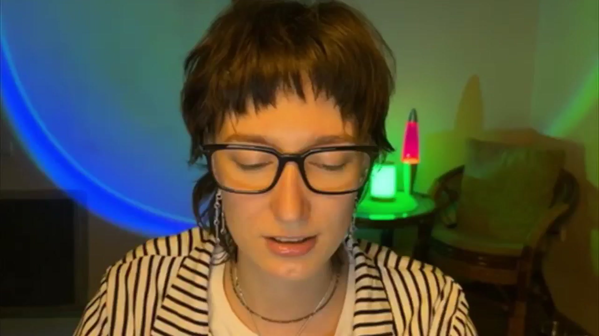 Gallery image thumbnail from LoooneyTunes's myfreecams stream on, 05/06/2025, 19:58 image 11 of 20