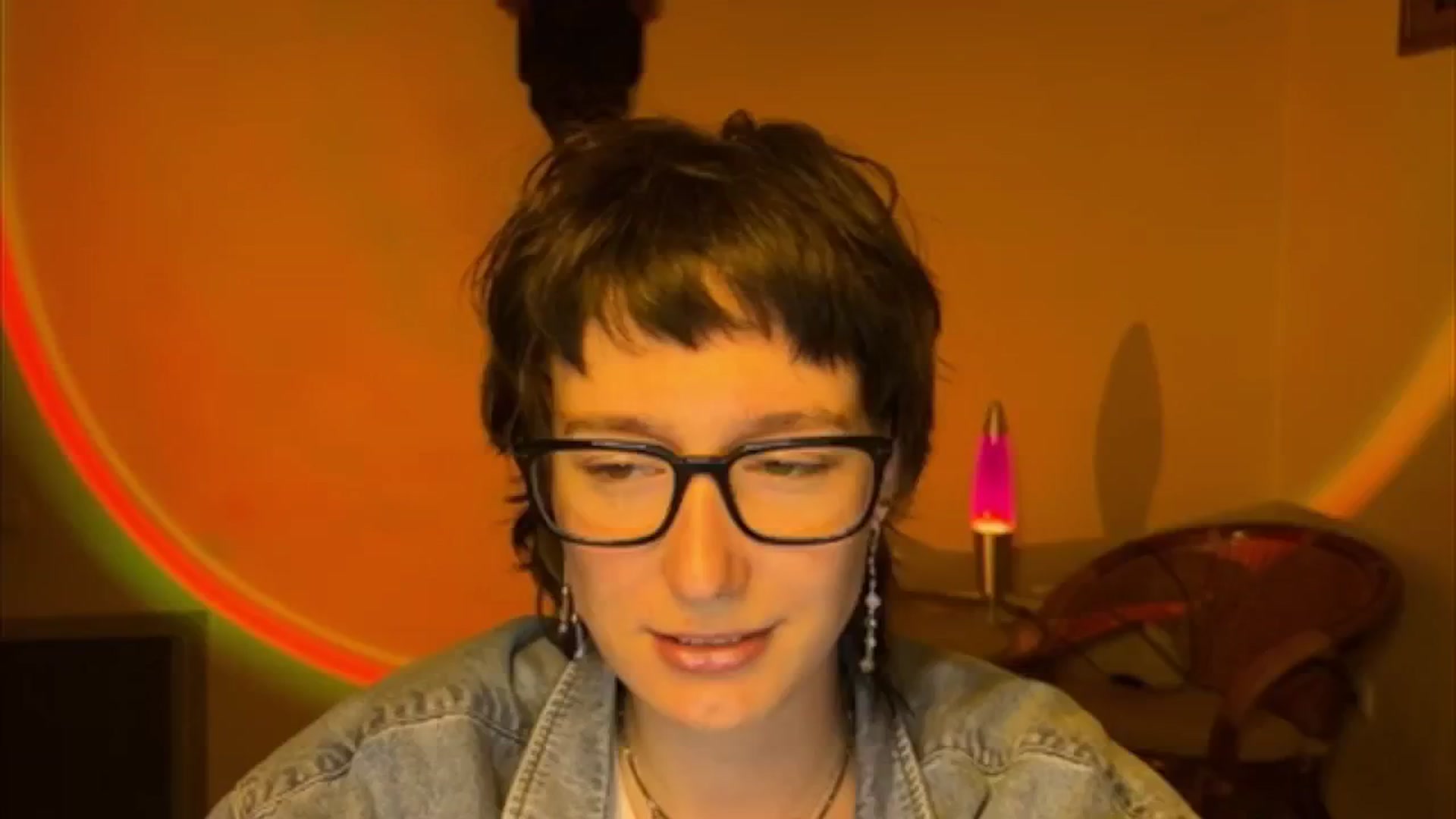 Gallery image thumbnail from LoooneyTunes's myfreecams stream on, 05/07/2025, 22:23 image 5 of 20