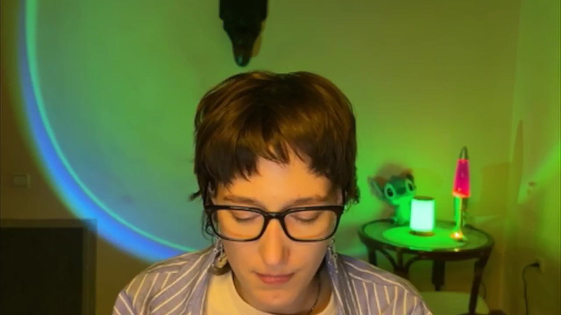 Gallery image thumbnail from LoooneyTunes's myfreecams stream on, 05/12/2025, 20:30 image 1 of 20