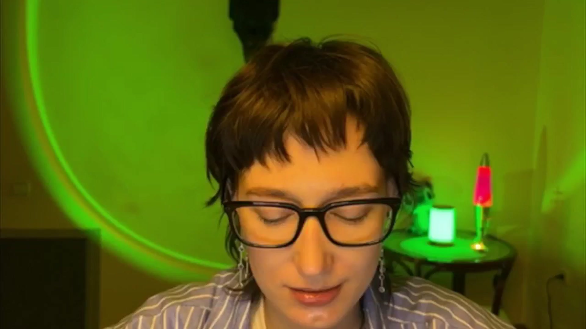 Gallery image thumbnail from LoooneyTunes's myfreecams stream on, 05/12/2025, 21:02 image 7 of 20
