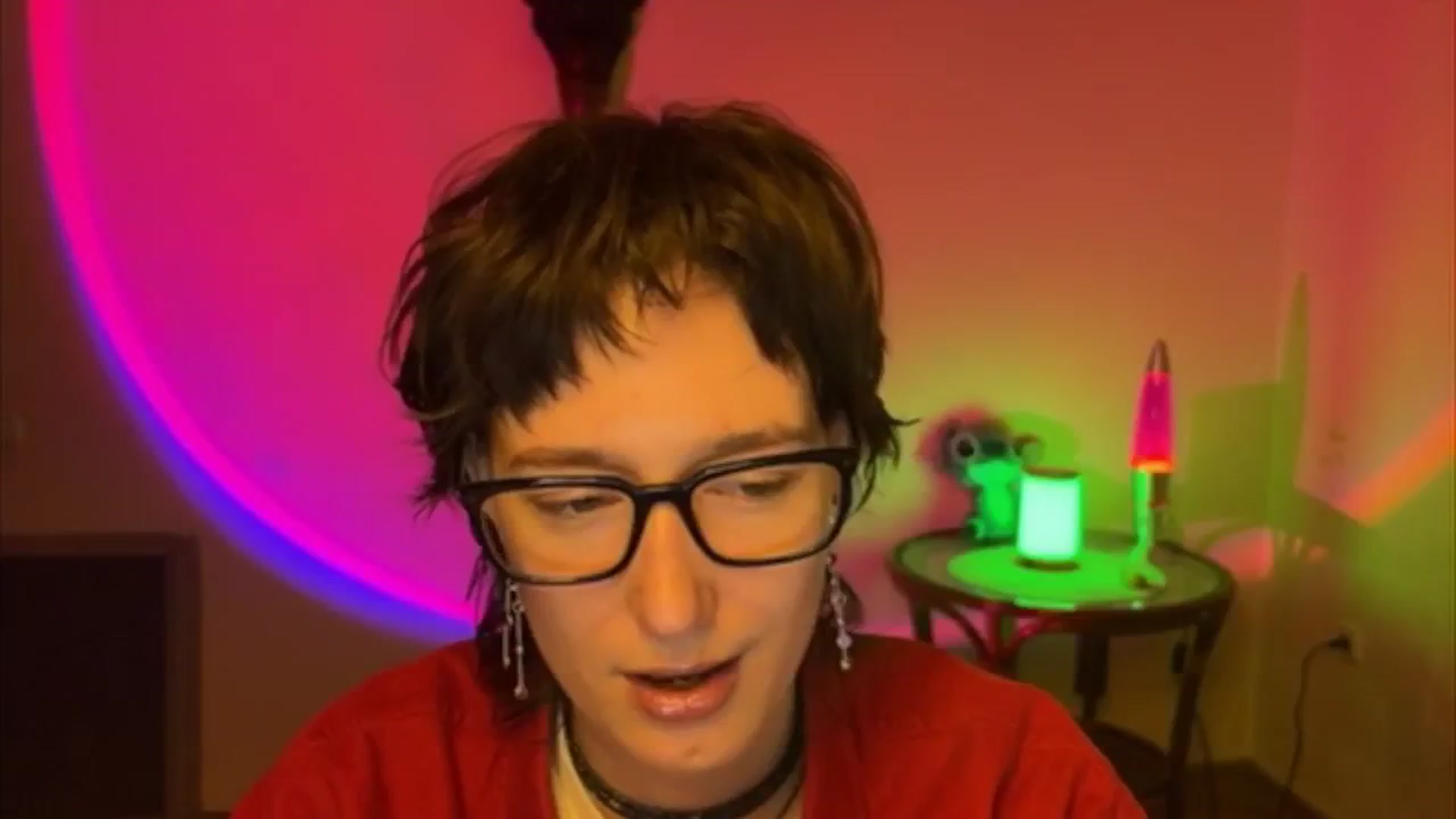 Gallery image thumbnail from LoooneyTunes's myfreecams stream on, 05/13/2025, 17:02 image 11 of 20