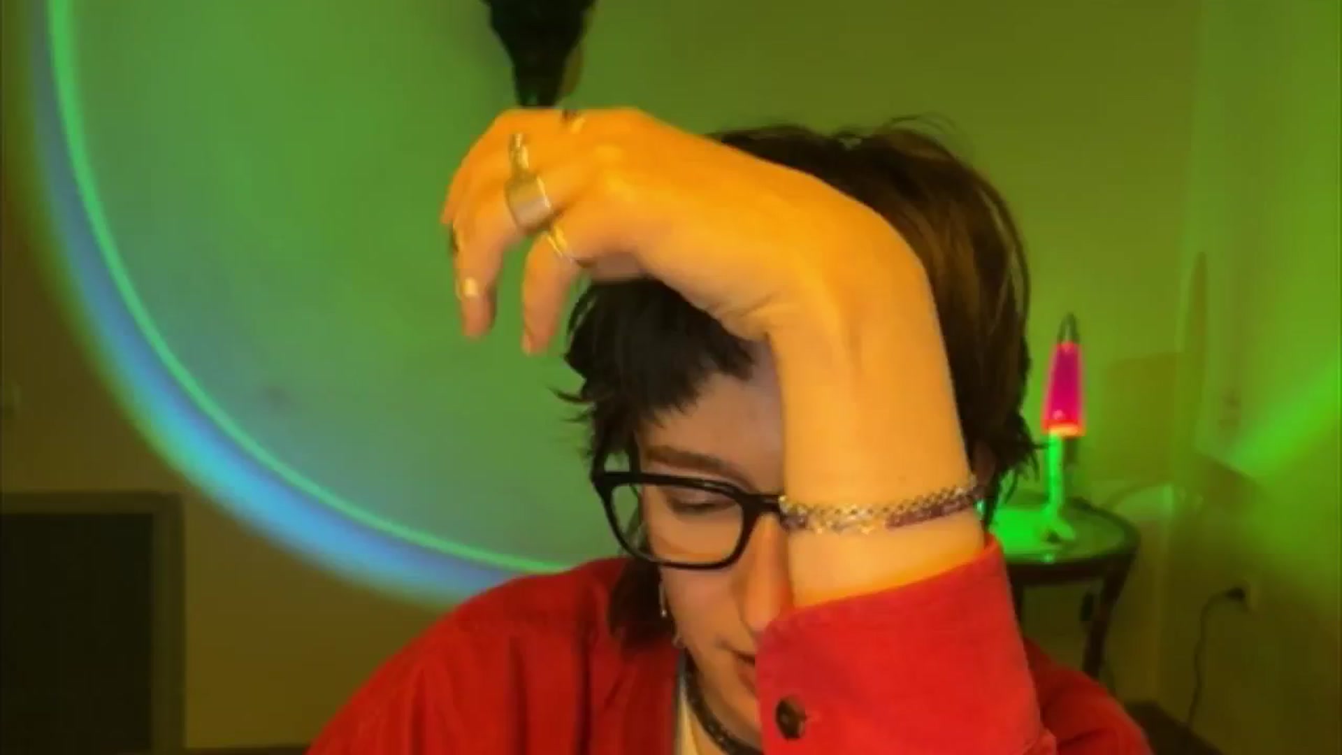 Gallery image thumbnail from LoooneyTunes's myfreecams stream on, 05/13/2025, 17:02 image 7 of 20