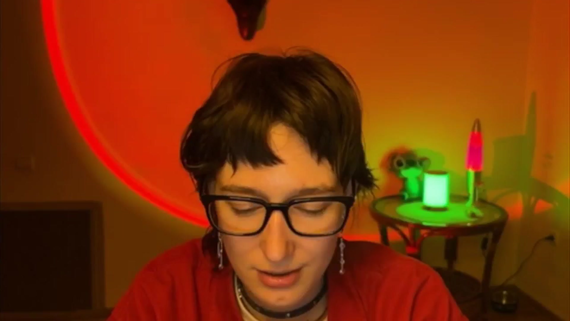 Gallery image thumbnail from LoooneyTunes's myfreecams stream on, 05/13/2025, 19:33 image 14 of 20