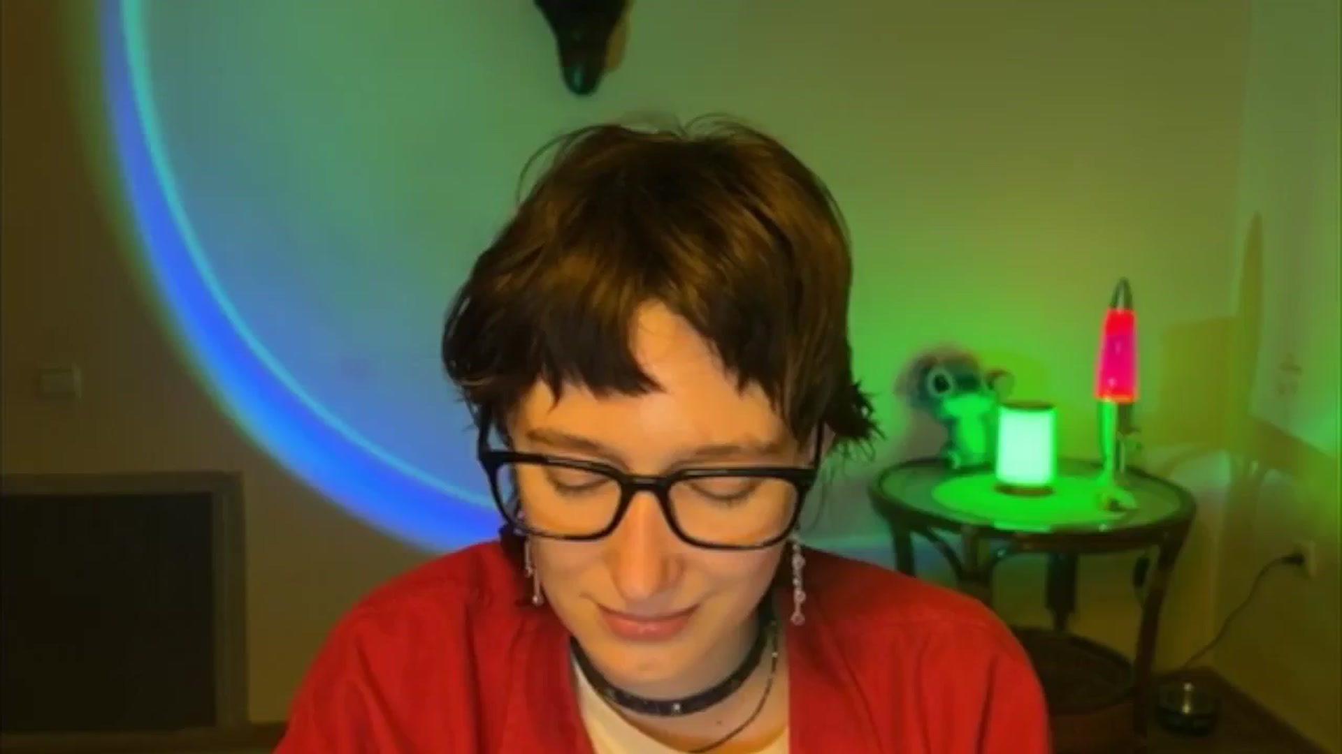 Gallery image thumbnail from LoooneyTunes's myfreecams stream on, 05/13/2025, 19:33 image 19 of 20