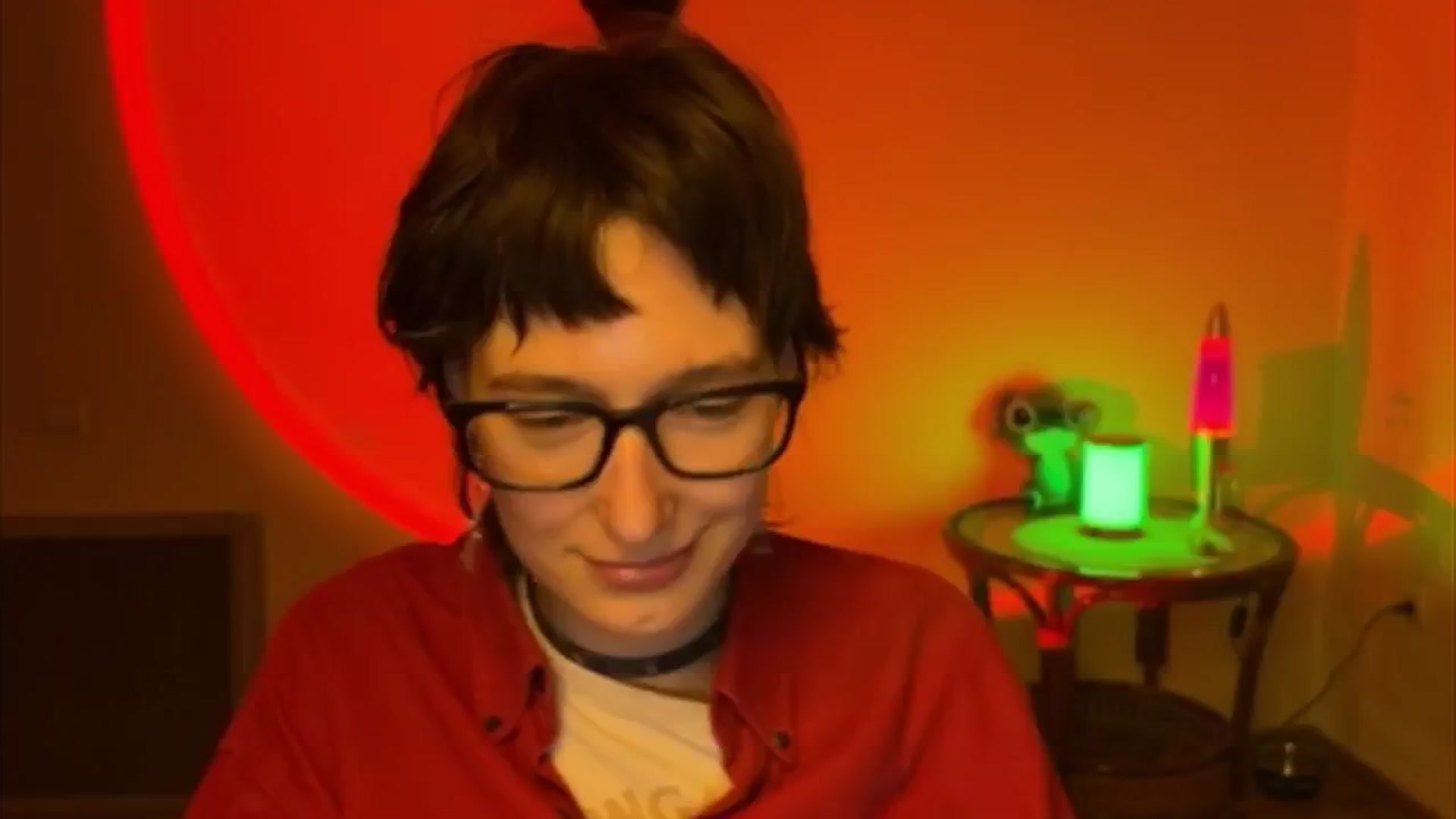 Gallery image thumbnail from LoooneyTunes's myfreecams stream on, 05/13/2025, 19:48 image 19 of 20