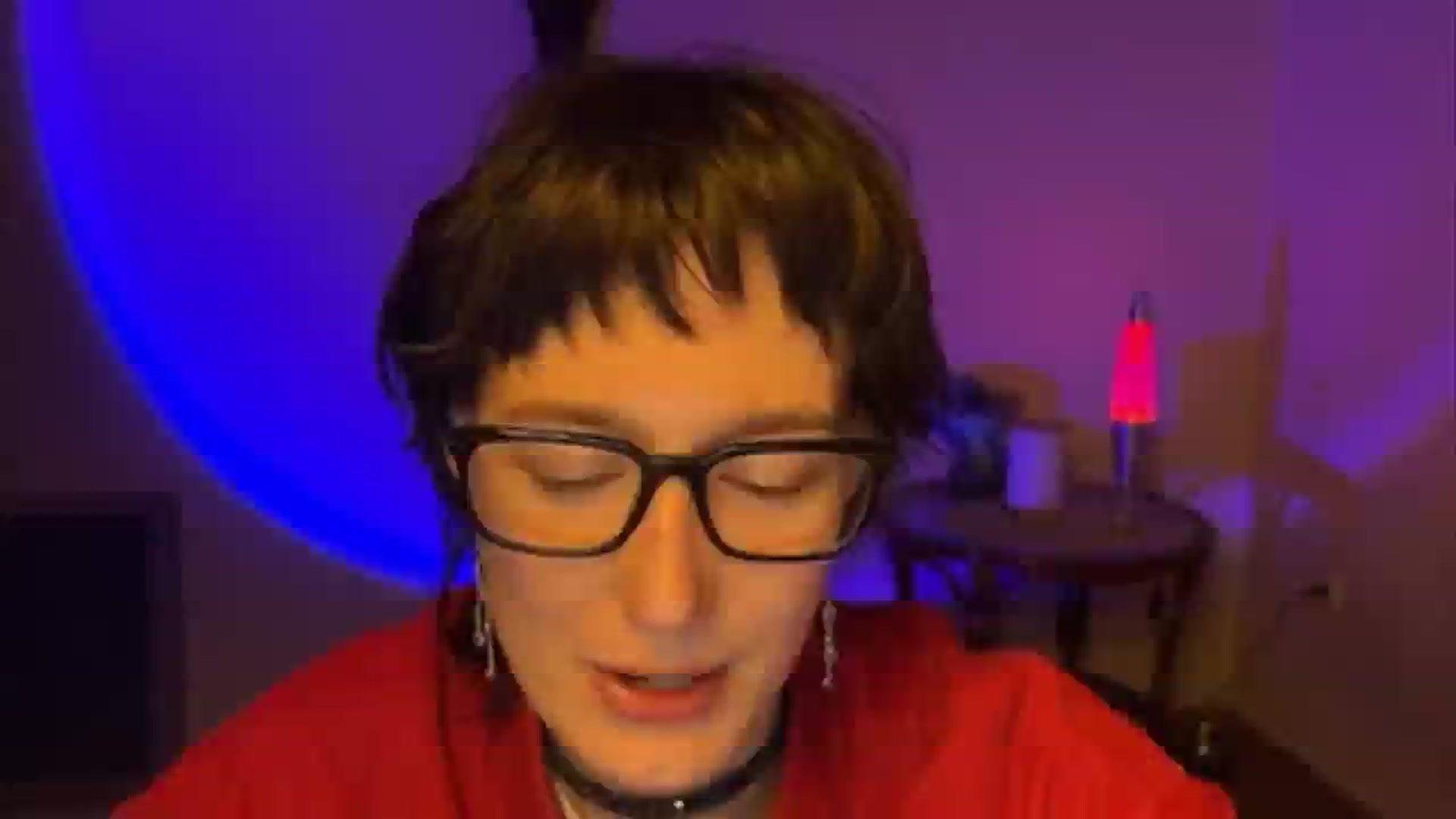 Gallery image thumbnail from LoooneyTunes's myfreecams stream on, 05/13/2025, 21:03 image 13 of 20