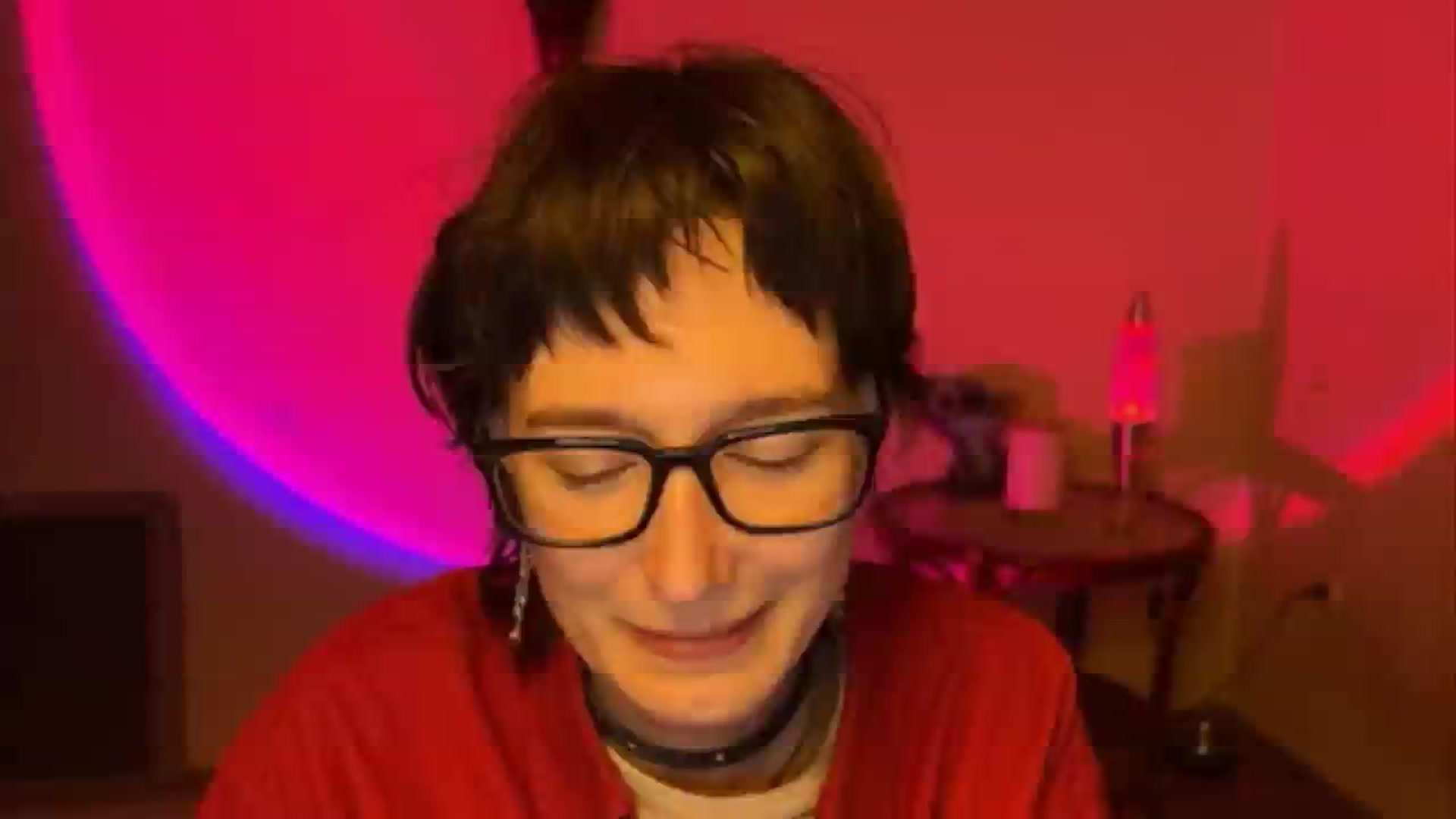 Gallery image thumbnail from LoooneyTunes's myfreecams stream on, 05/13/2025, 21:03 image 8 of 20