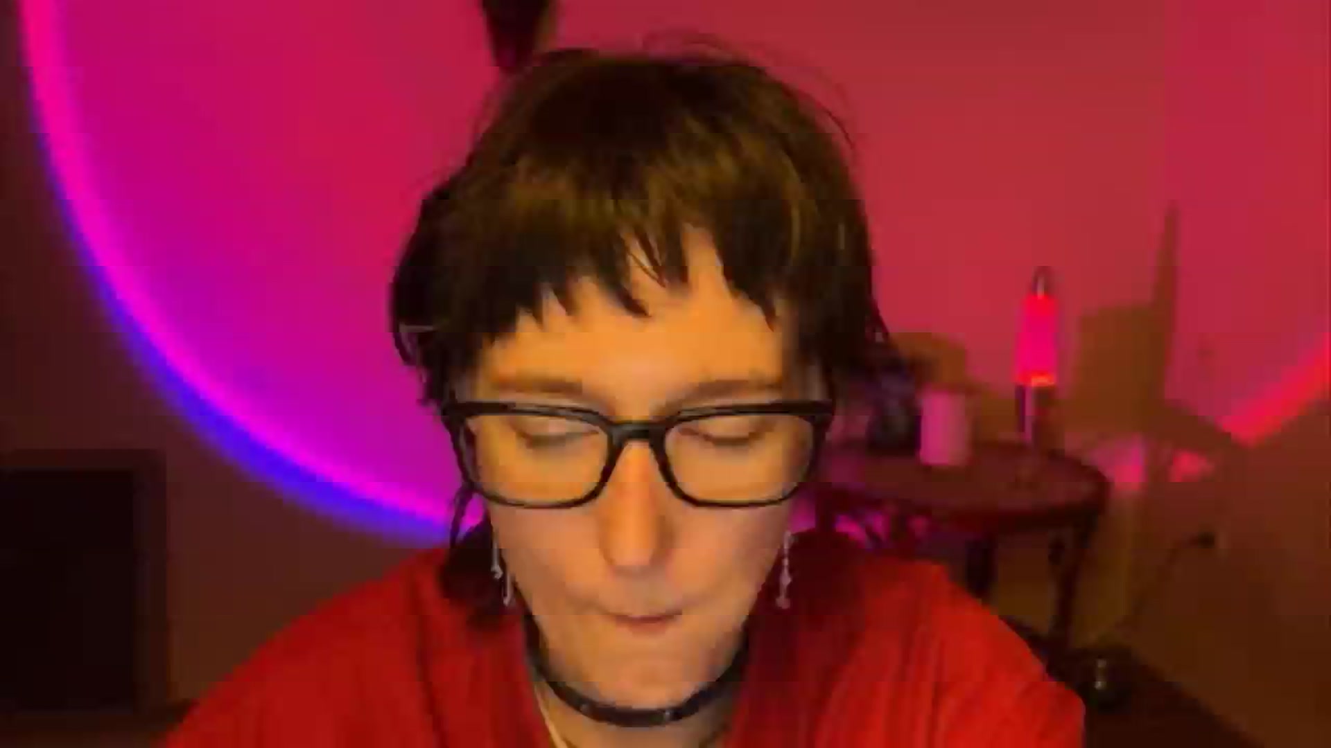 Gallery image thumbnail from LoooneyTunes's myfreecams stream on, 05/13/2025, 21:03 image 14 of 20