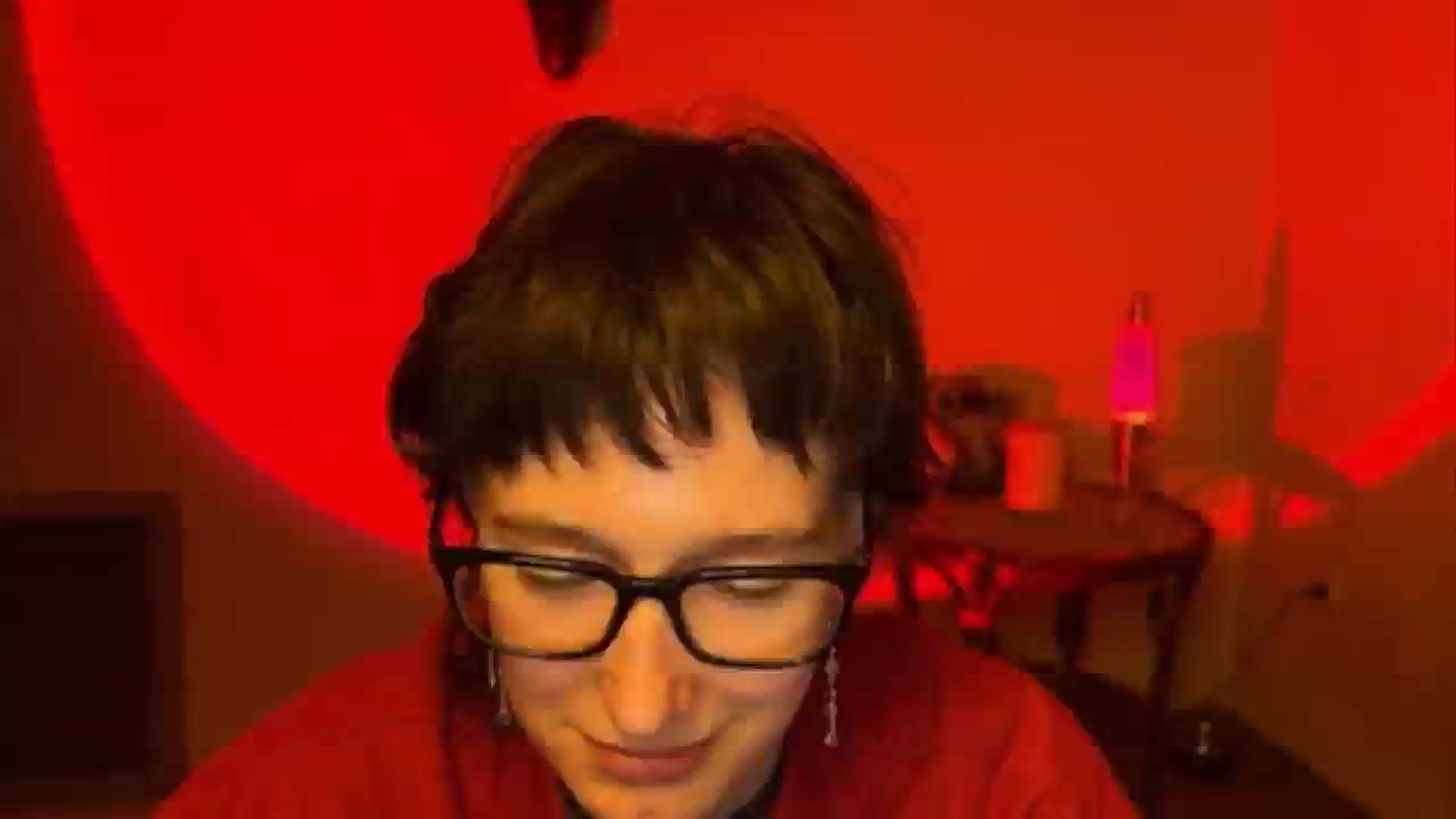 Gallery image thumbnail from LoooneyTunes's myfreecams stream on, 05/13/2025, 21:03 image 15 of 20