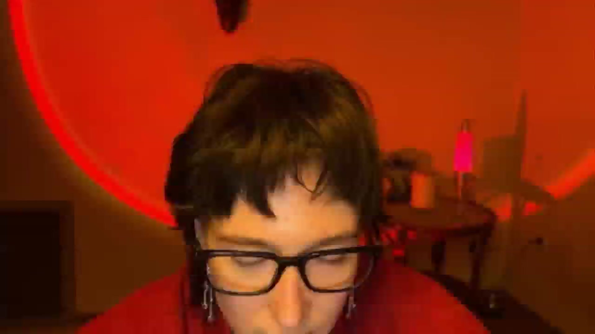 Gallery image thumbnail from LoooneyTunes's myfreecams stream on, 05/13/2025, 21:03 image 3 of 20