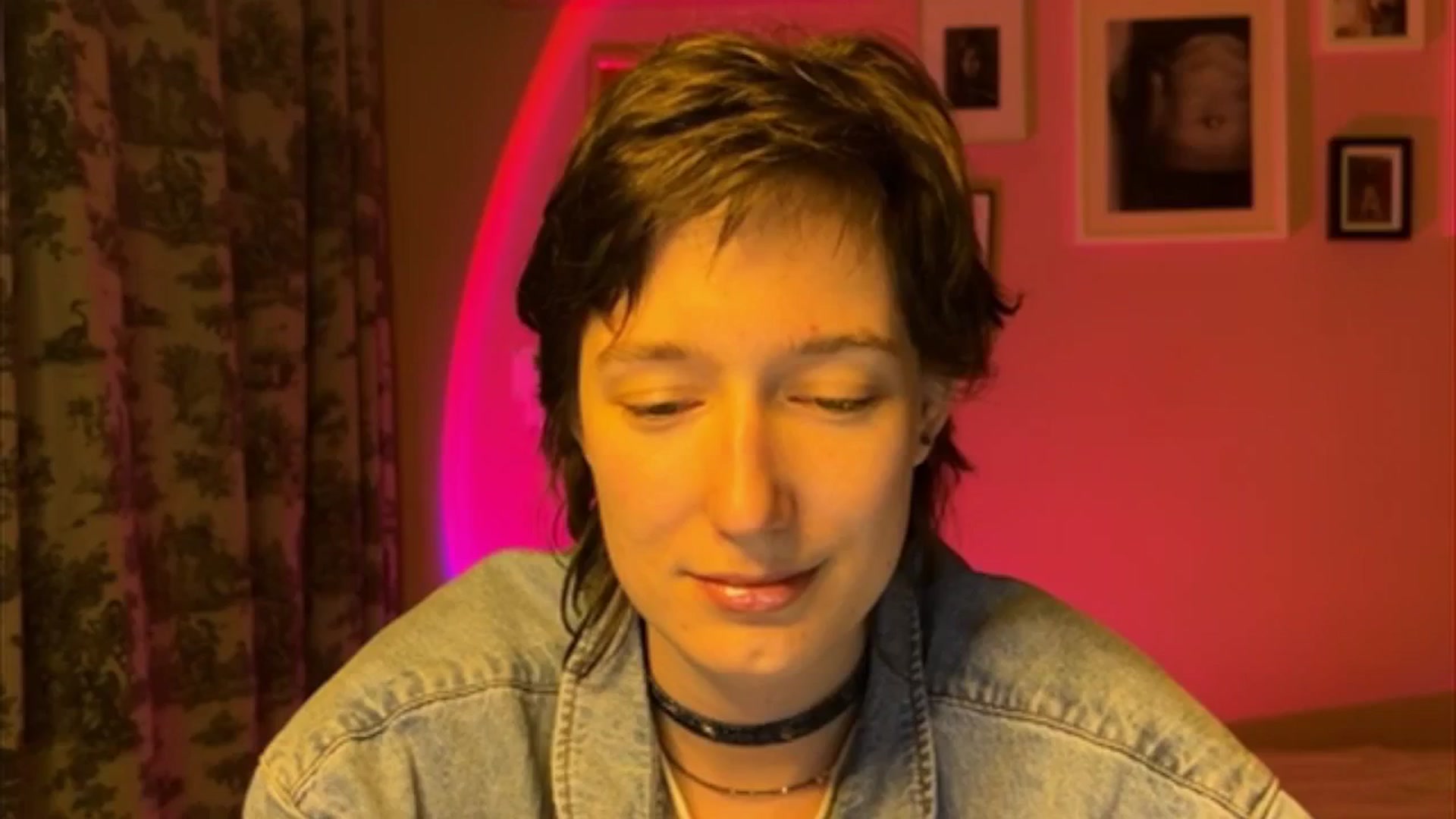 Gallery image thumbnail from LoooneyTunes's myfreecams stream on, 05/14/2025, 20:42 image 11 of 20