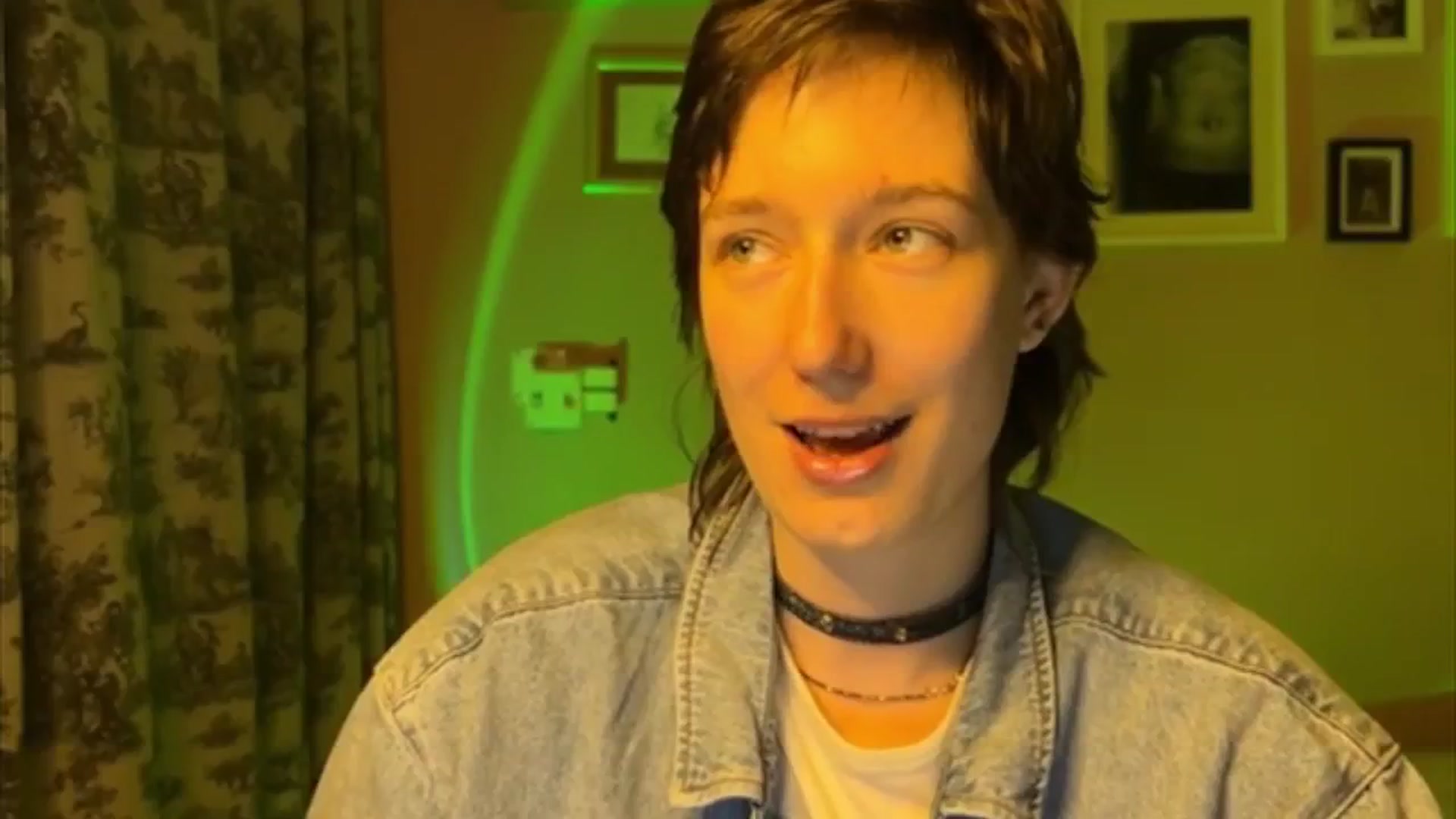 Gallery image thumbnail from LoooneyTunes's myfreecams stream on, 05/14/2025, 20:42 image 4 of 20