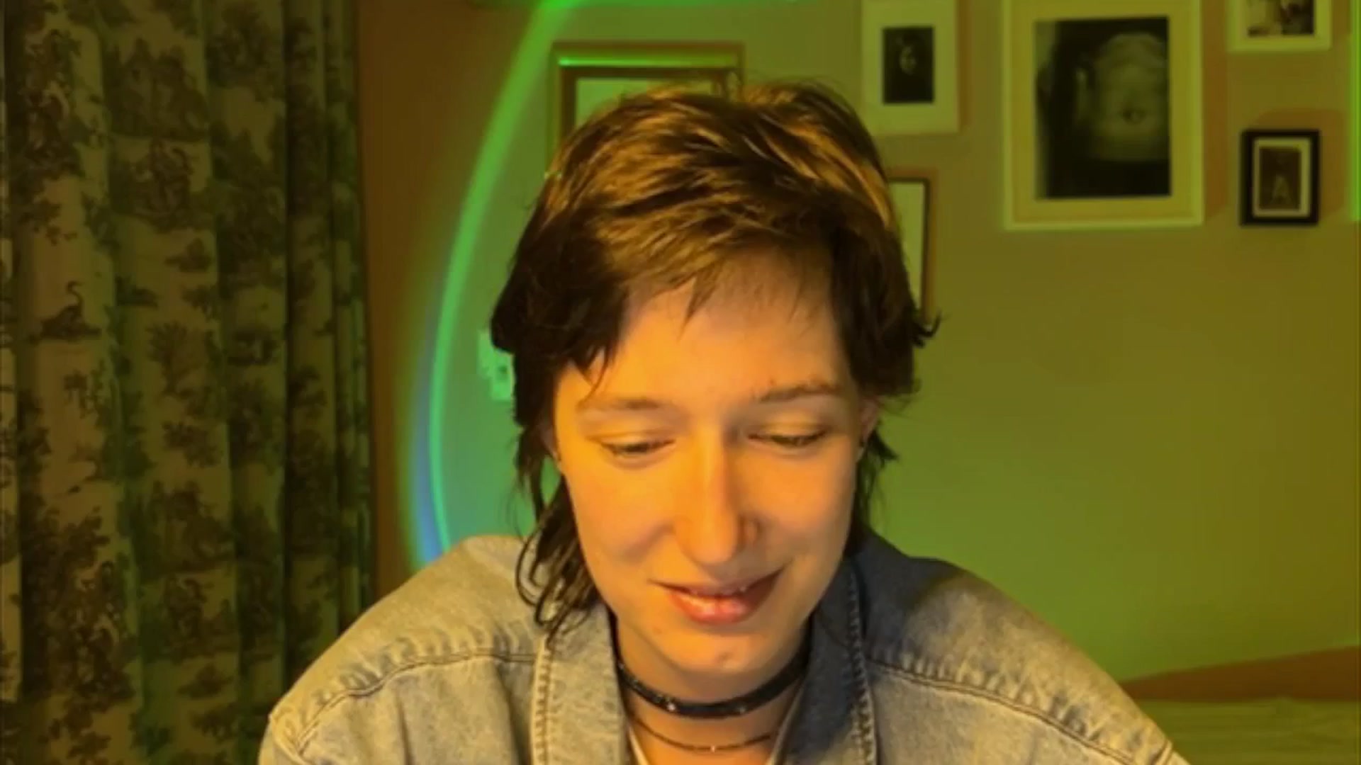 Gallery image thumbnail from LoooneyTunes's myfreecams stream on, 05/14/2025, 20:42 image 18 of 20