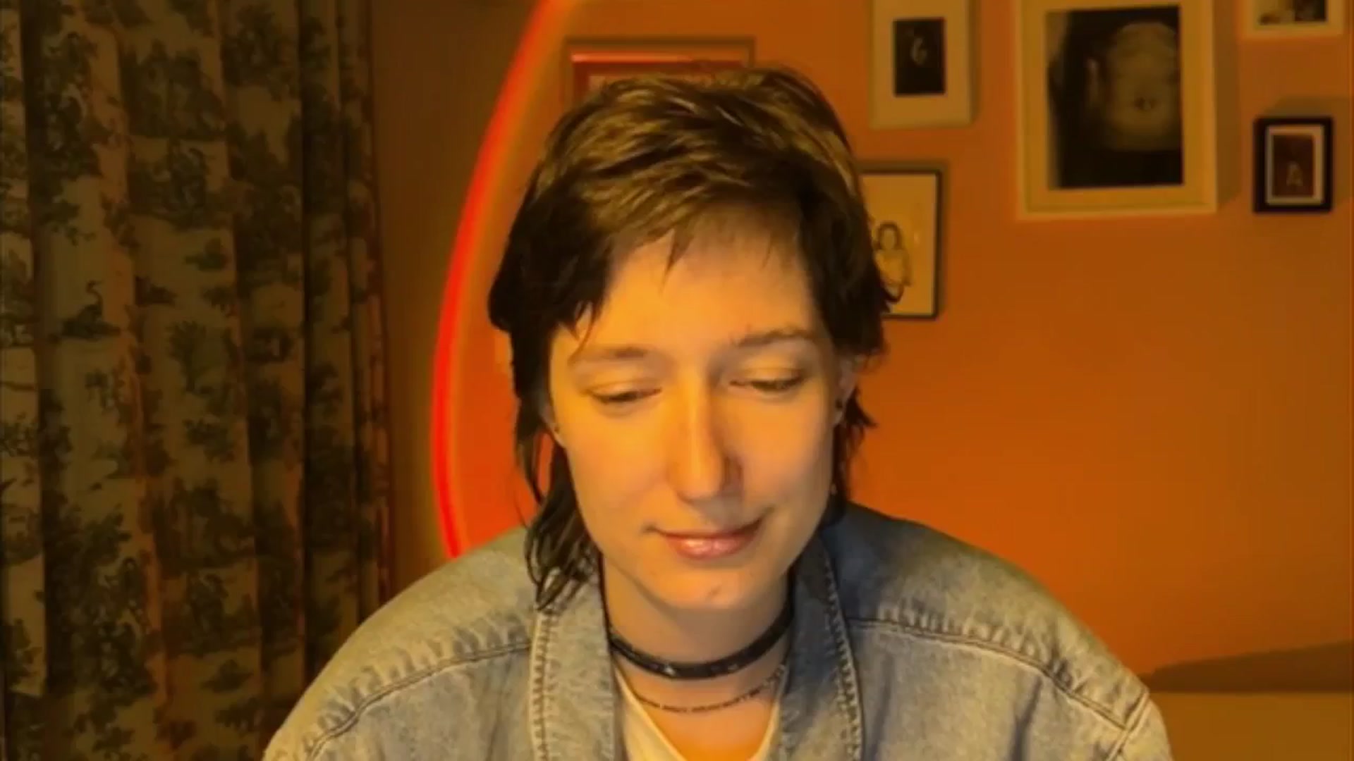 Gallery image thumbnail from LoooneyTunes's myfreecams stream on, 05/14/2025, 21:12 image 14 of 20