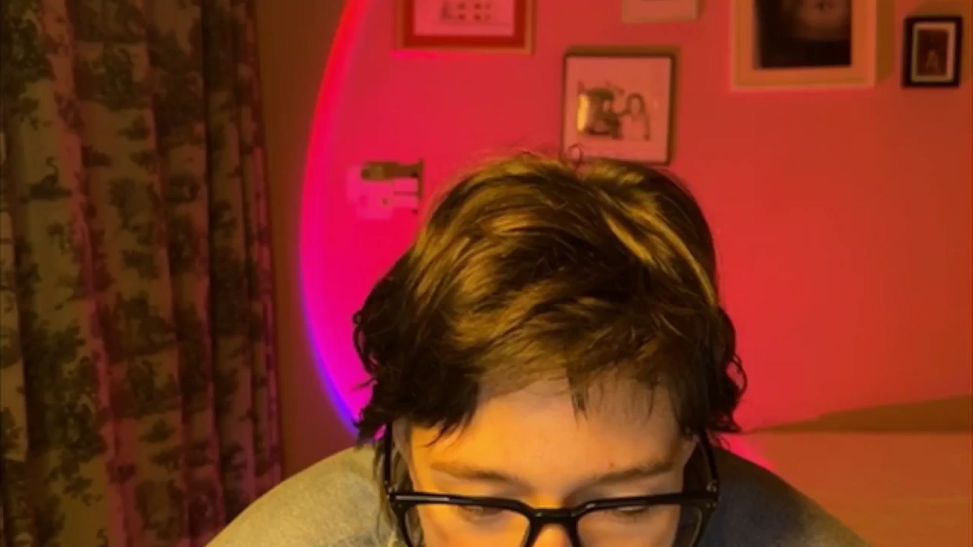 Gallery image thumbnail from LoooneyTunes's myfreecams stream on, 05/14/2025, 22:35 image 18 of 20