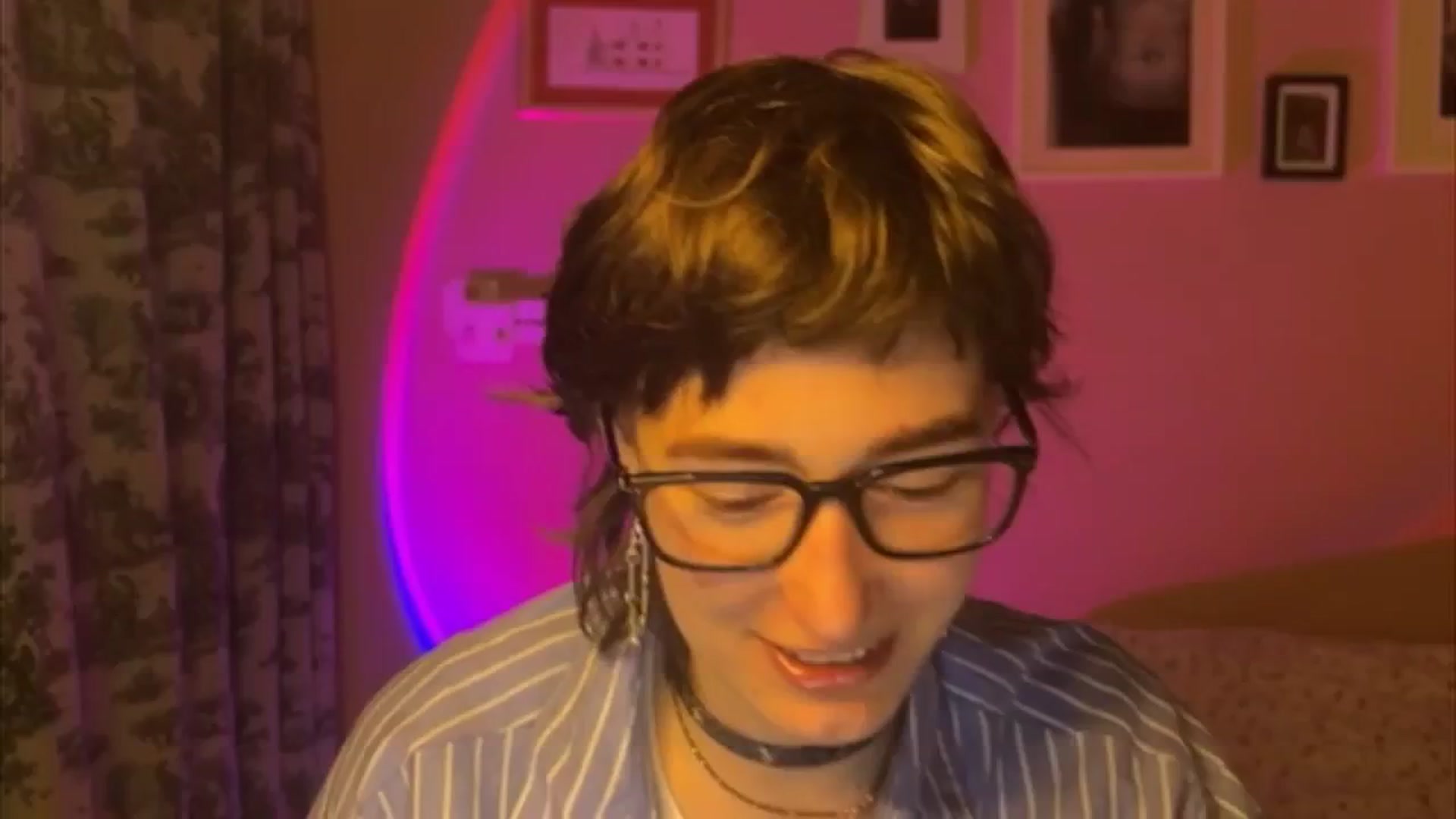 Gallery image thumbnail from LoooneyTunes's myfreecams stream on, 05/15/2025, 19:11 image 1 of 20