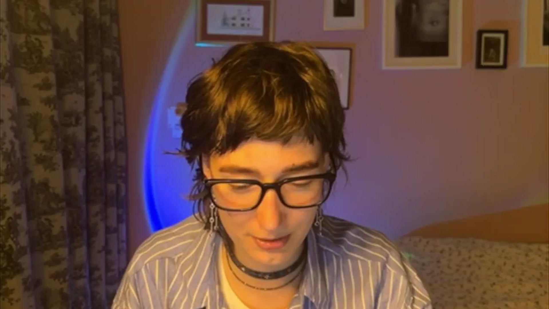 Gallery image thumbnail from LoooneyTunes's myfreecams stream on, 05/15/2025, 19:11 image 17 of 20