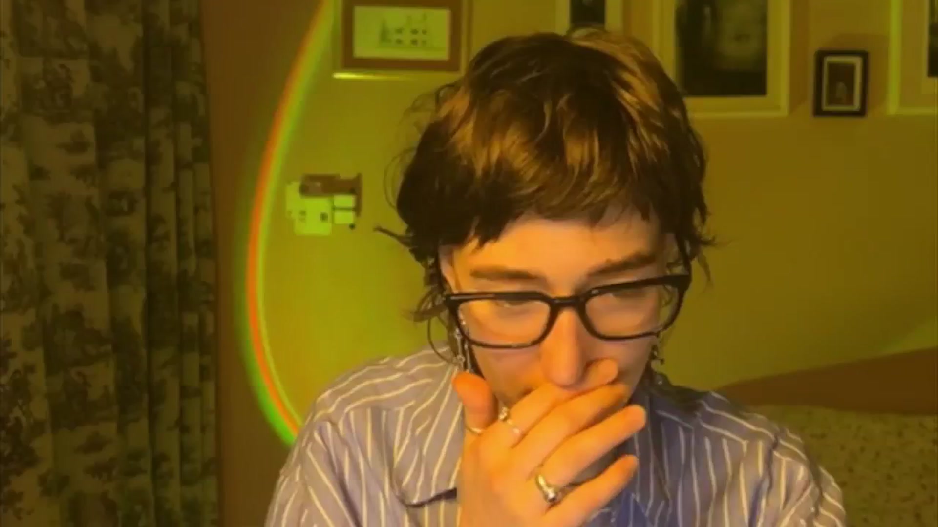 Gallery image thumbnail from LoooneyTunes's myfreecams stream on, 05/15/2025, 19:11 image 10 of 20