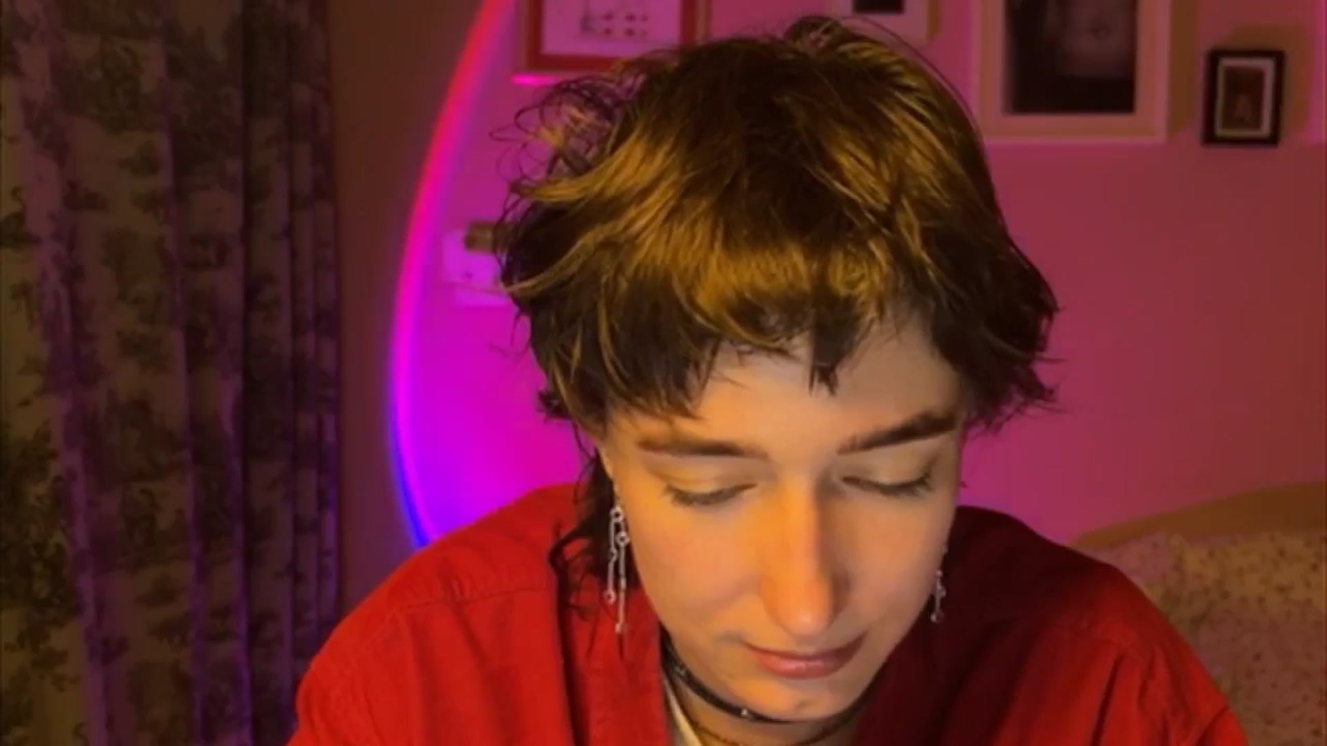 Gallery image thumbnail from LoooneyTunes's myfreecams stream on, 05/16/2025, 22:00 image 19 of 20