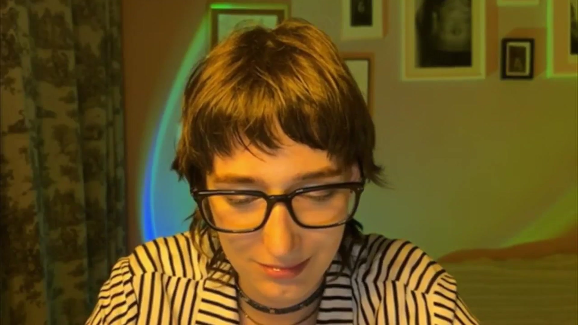 Gallery image thumbnail from LoooneyTunes's myfreecams stream on, 05/17/2025, 21:34 image 14 of 20